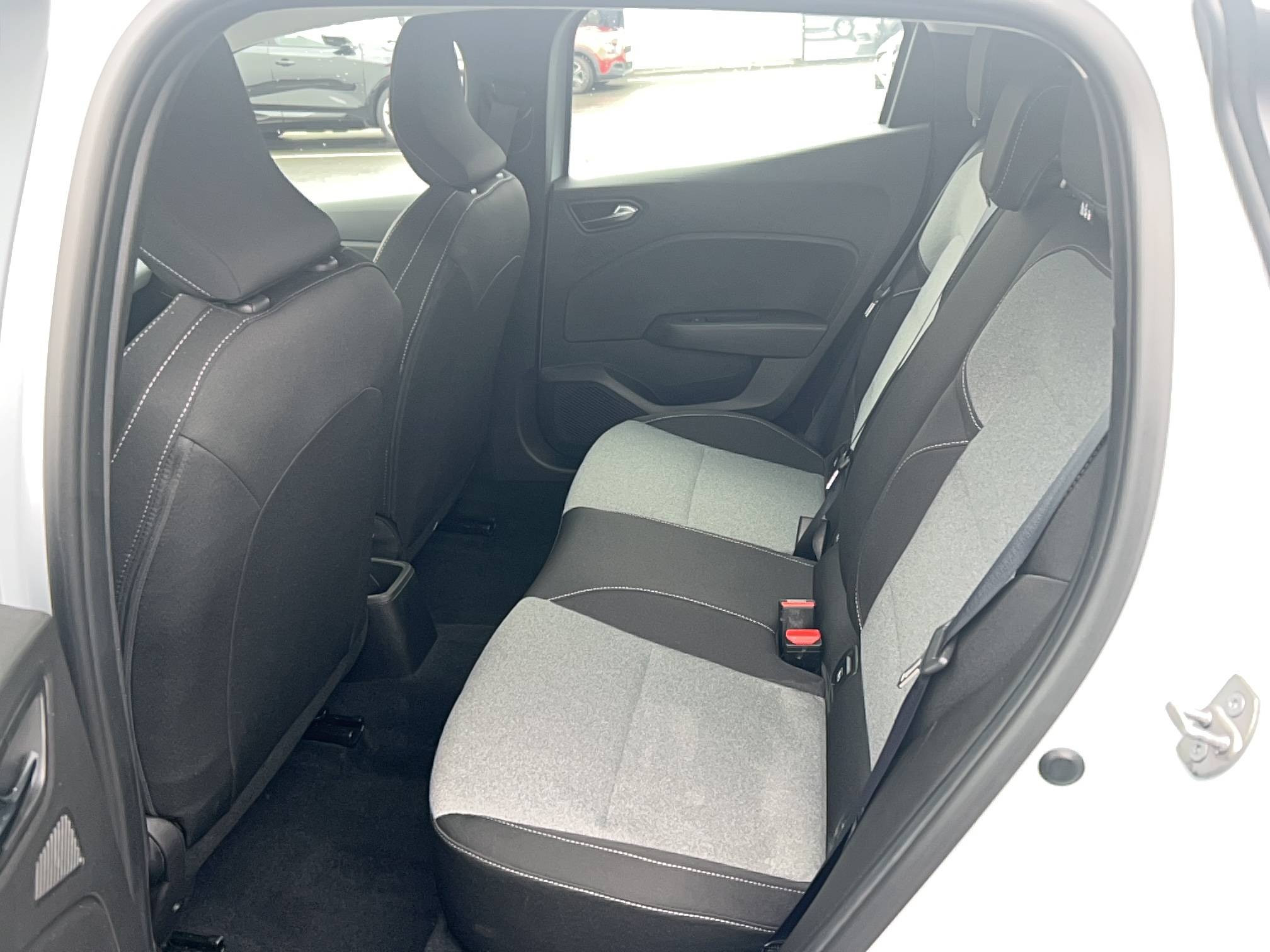 Vente en ligne Renault Clio 5 Clio TCe 90 ch GSR2 au prix de 15 700 €