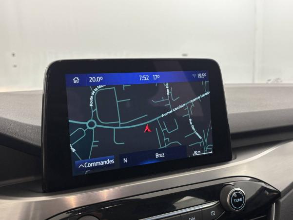 Vente en ligne Ford Kuga  2.5 Duratec 190 ch FlexiFuel FHEV E85 Powershift au prix de 19 990 €