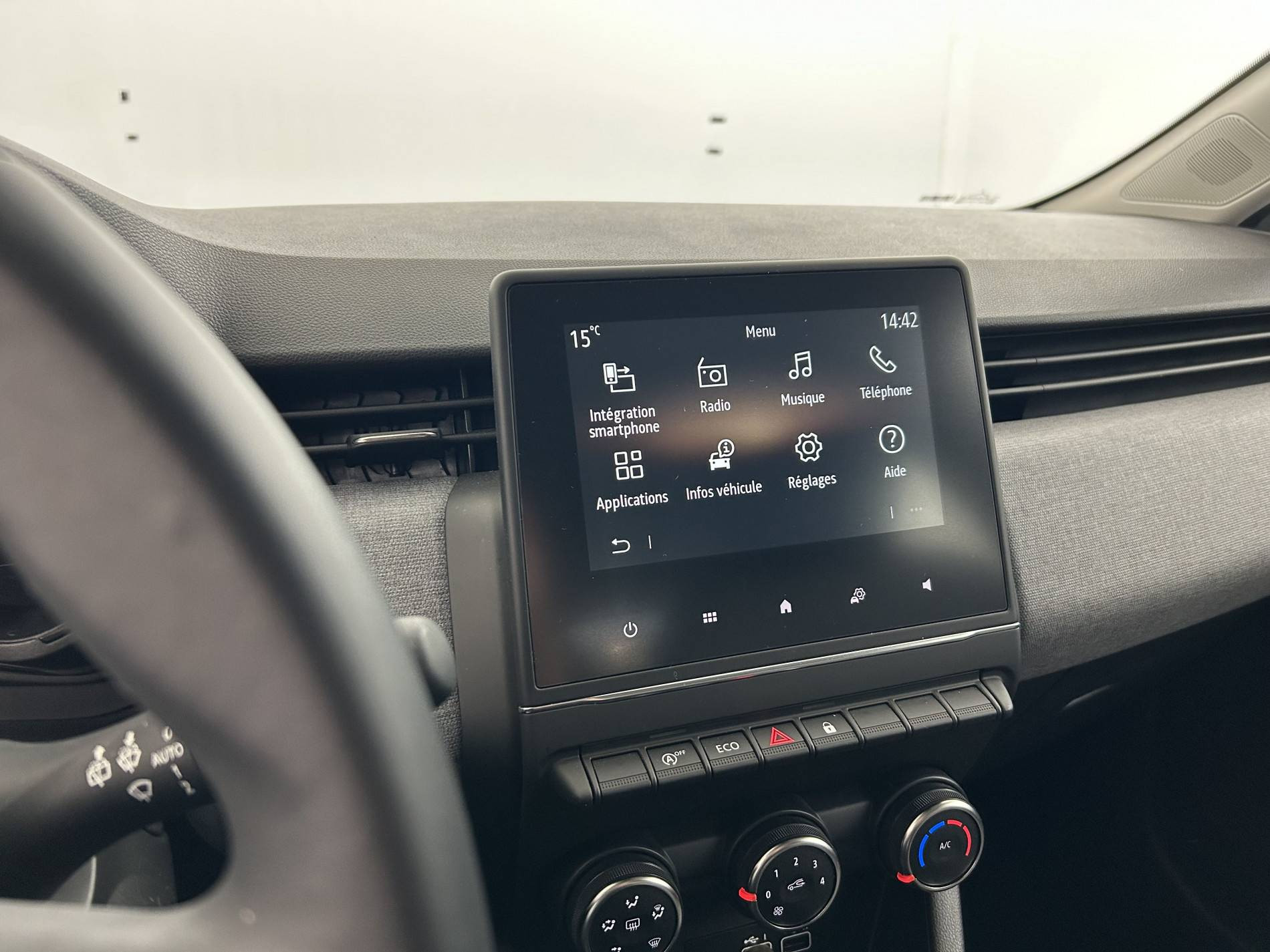 Vente en ligne Renault Clio 5 Clio TCe 90 au prix de 15 900 €