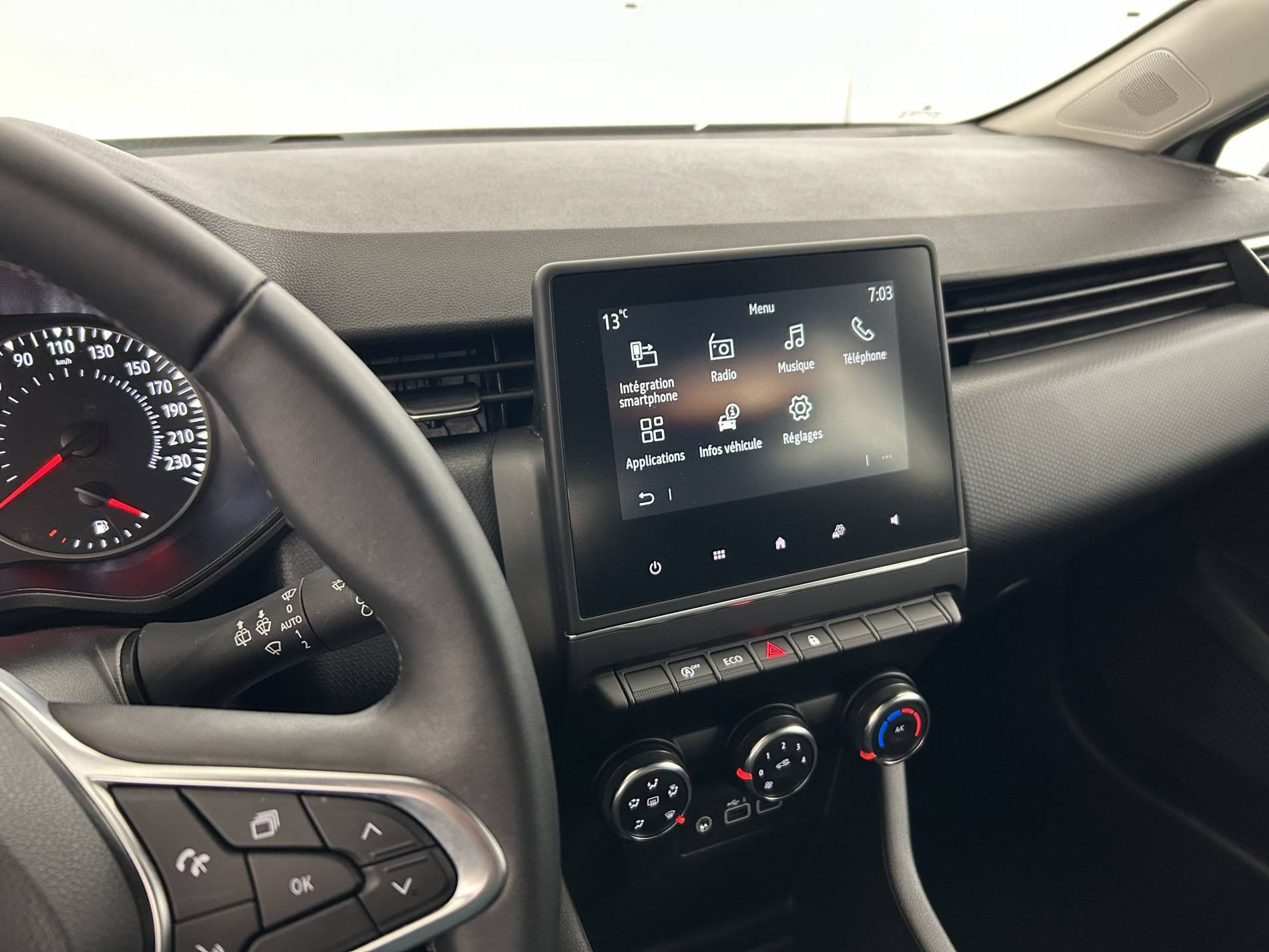 Vente en ligne Renault Clio 5 Clio TCe 90 au prix de 14 350 €