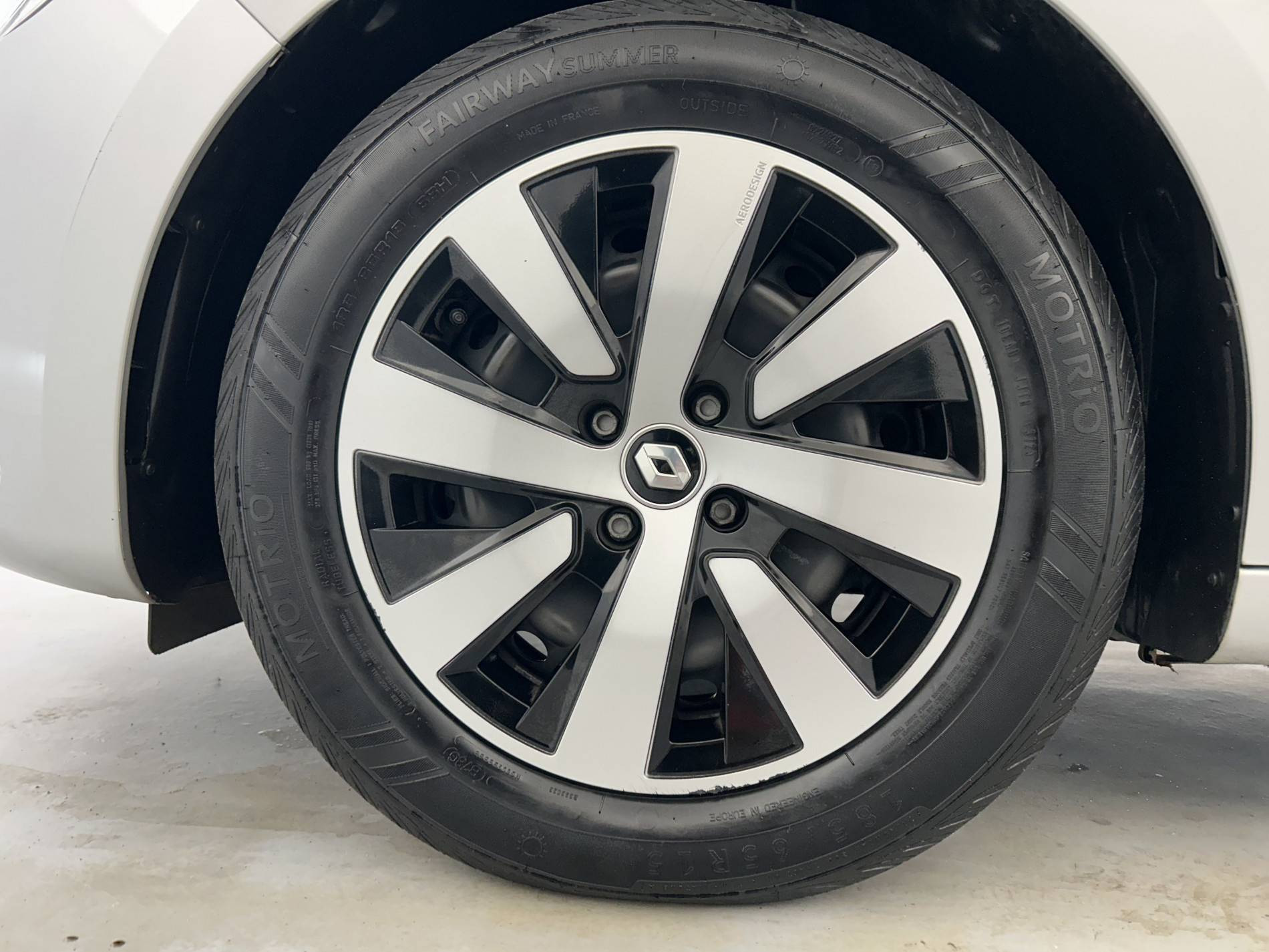 Vente en ligne Renault Clio 5 Clio TCe 90 au prix de 14 350 €