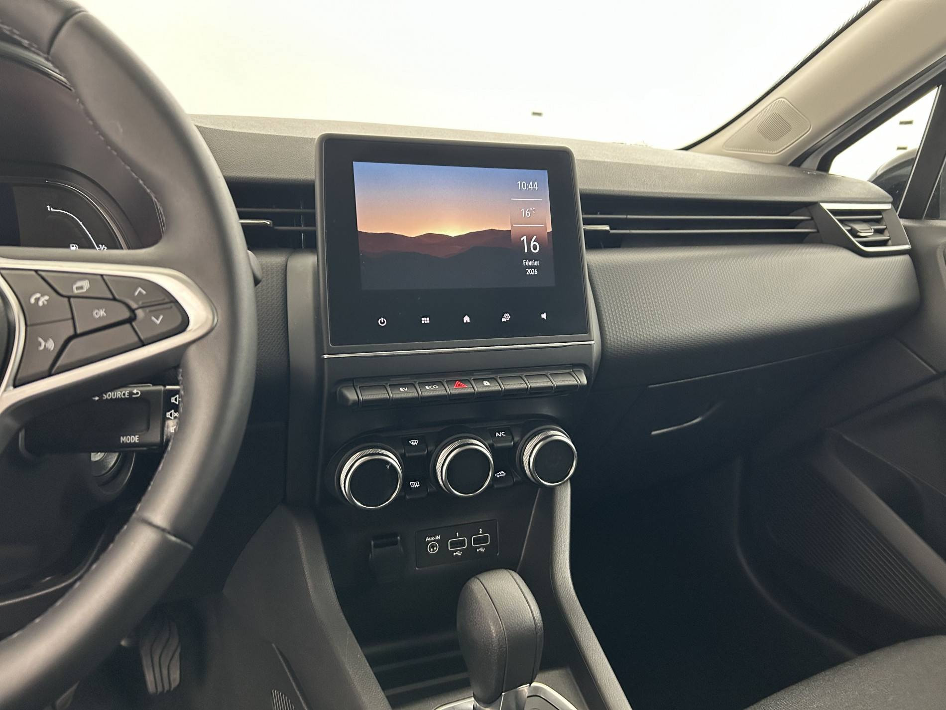 Vente en ligne Renault Clio 5 Clio E-Tech full hybrid 145 au prix de 17 850 €