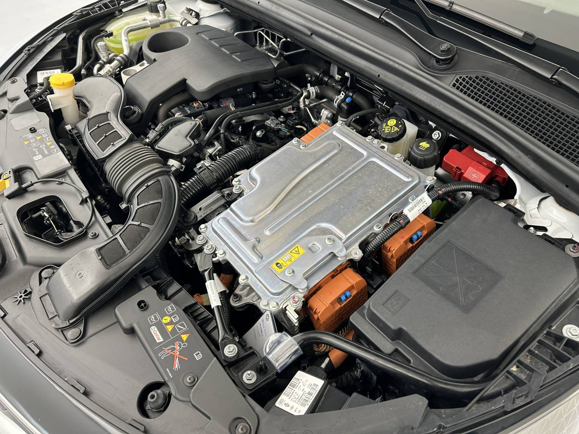 Vente en ligne Renault Clio 5 Clio E-Tech full hybrid 145 au prix de 17 850 €