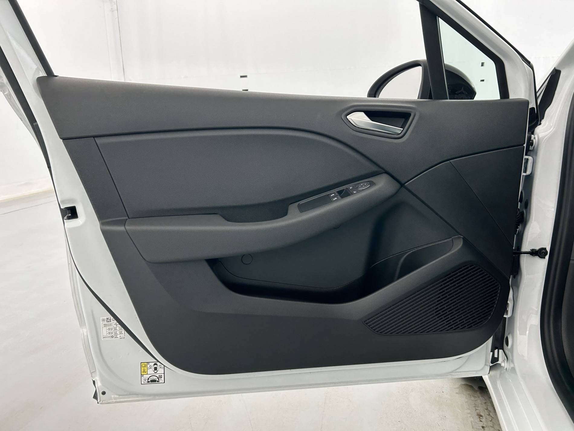 Vente en ligne Renault Clio 5 Clio E-Tech full hybrid 145 au prix de 17 850 €