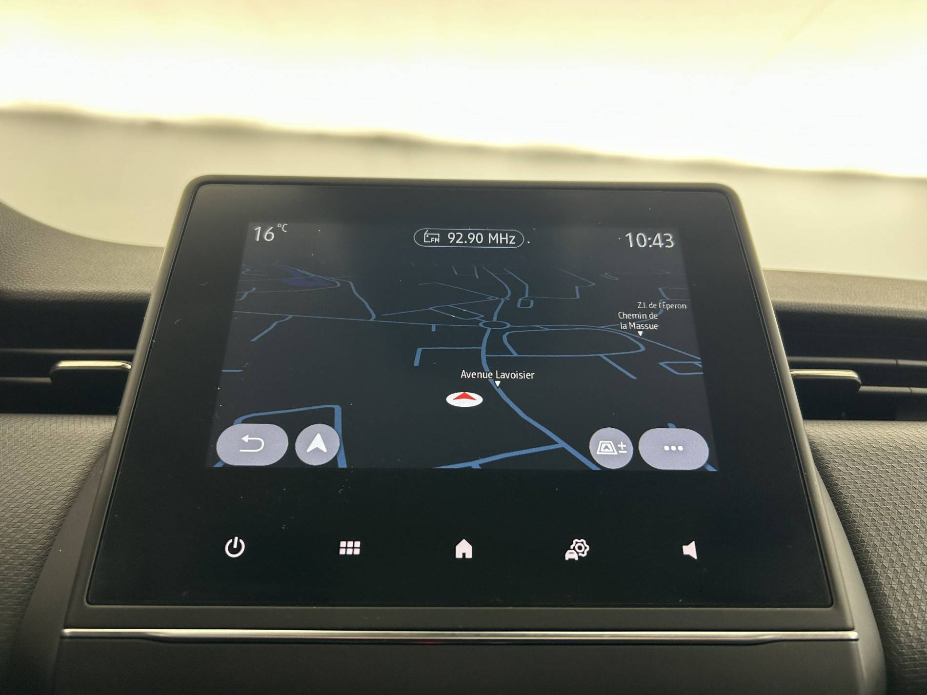 Vente en ligne Renault Clio 5 Clio E-Tech full hybrid 145 au prix de 17 850 €