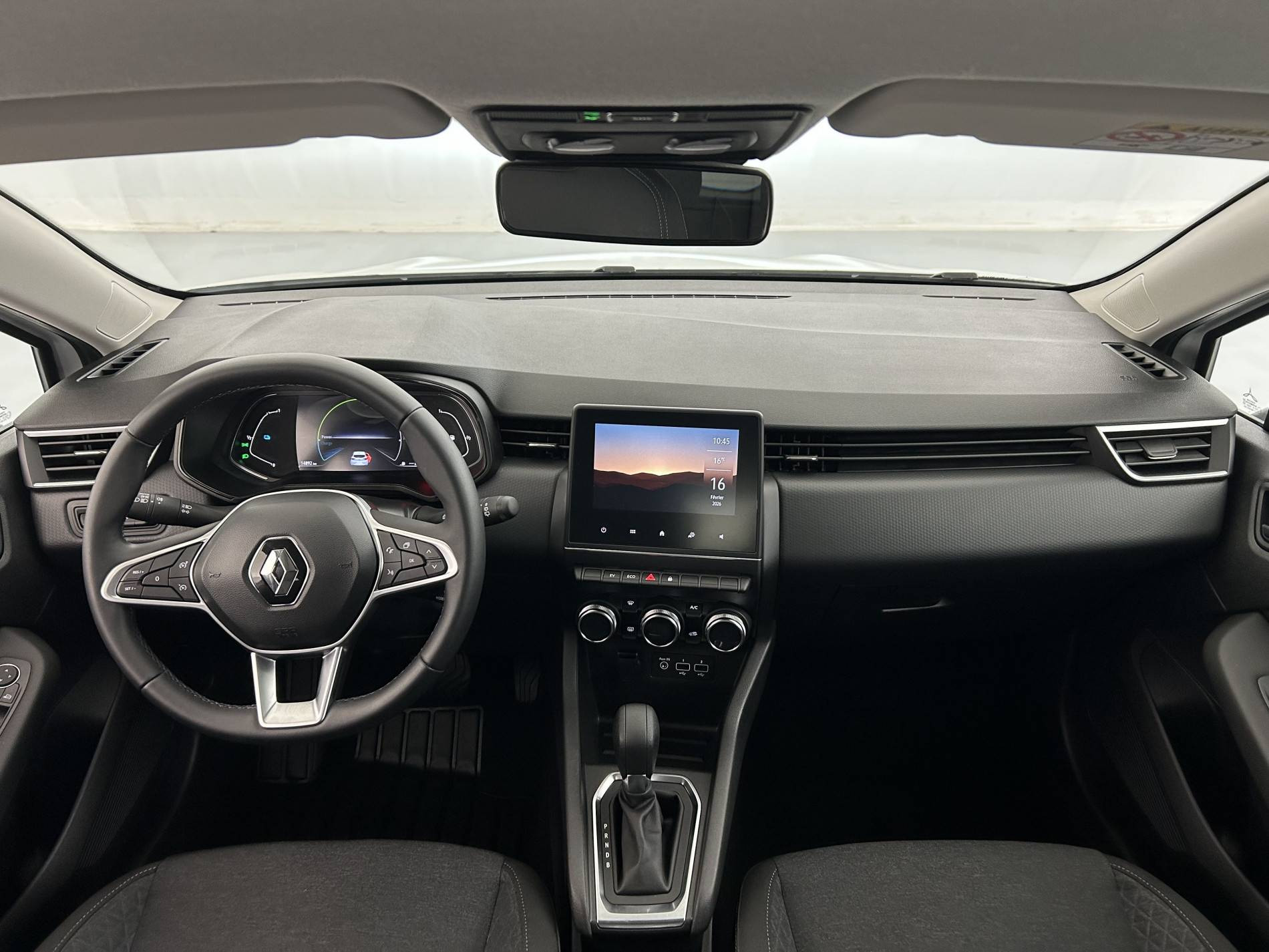 Vente en ligne Renault Clio 5 Clio E-Tech full hybrid 145 au prix de 17 850 €