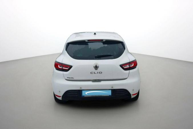 Vente en ligne Renault Clio 4 Clio TCe 120 Energy EDC au prix de 10 500 €