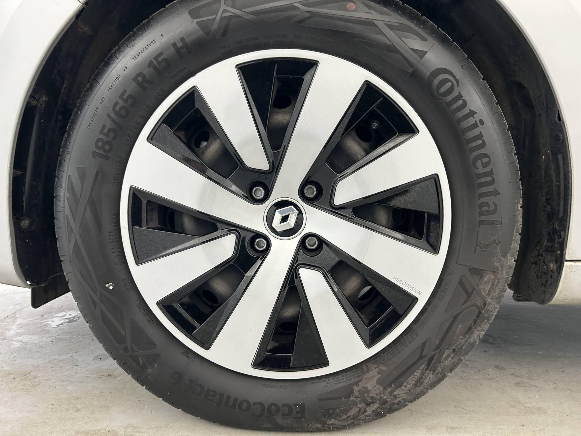 Vente en ligne Renault Clio 5 Clio TCe 90 au prix de 13 900 €