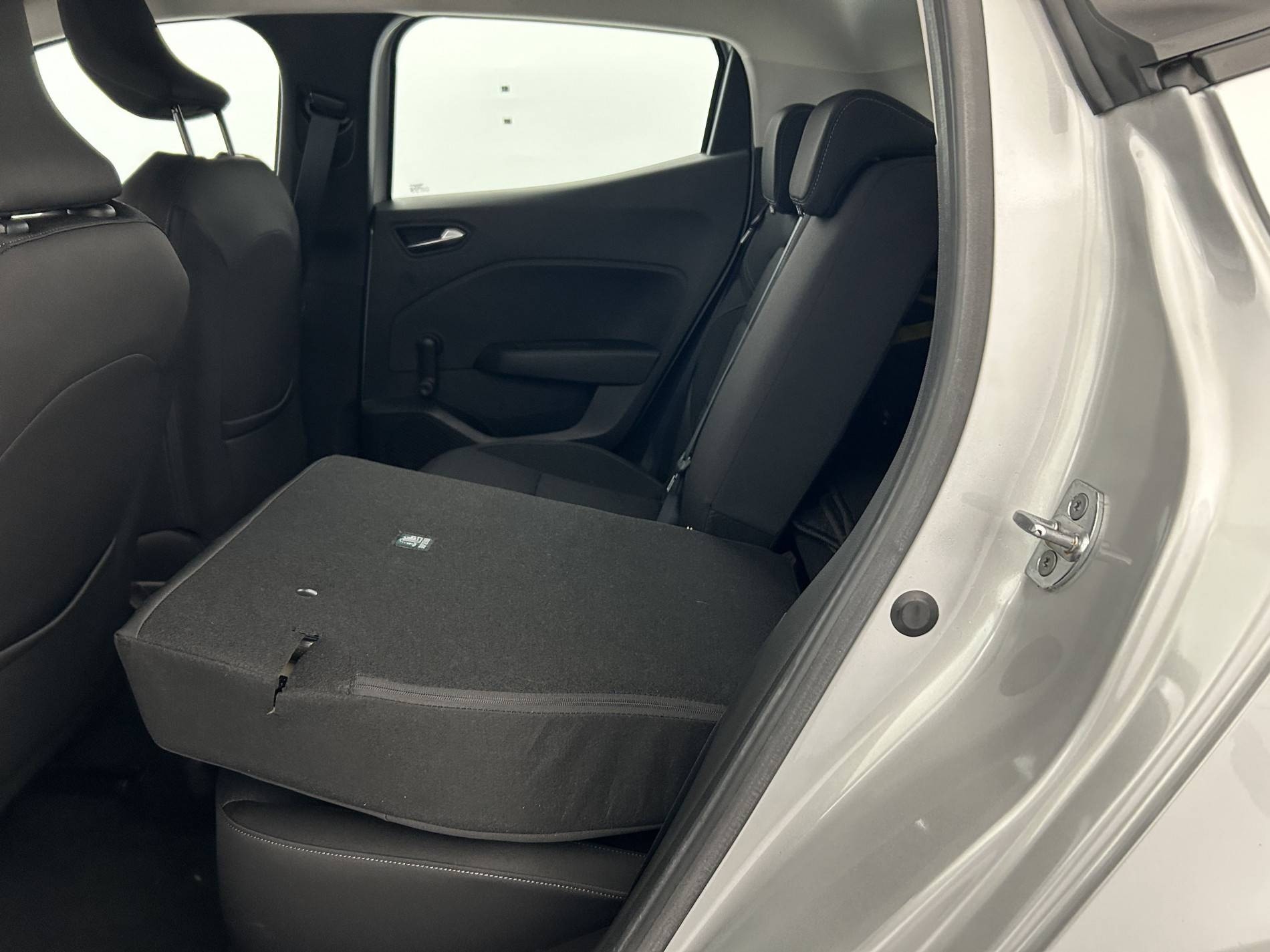 Vente en ligne Renault Clio 5 Clio TCe 90 au prix de 13 900 €