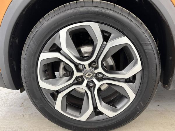 Vente en ligne Renault Captur  TCe 130 EDC FAP au prix de 17 900 €