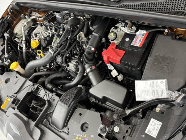 Vente en ligne Renault Captur  TCe 130 EDC FAP au prix de 17 900 €