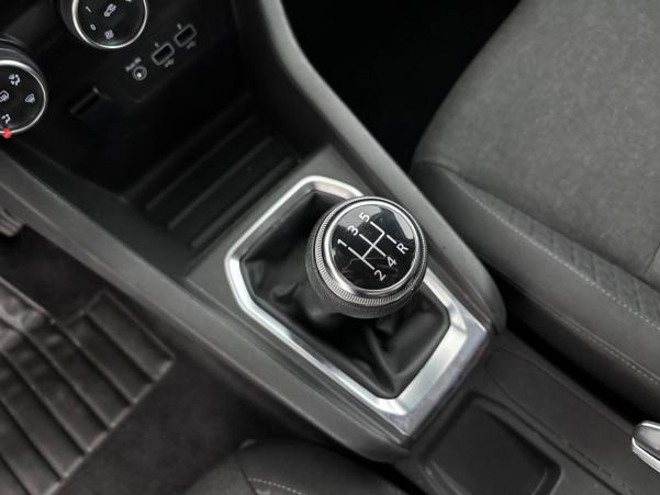 Vente en ligne Renault Clio 5 Clio TCe 100 au prix de 12 590 €
