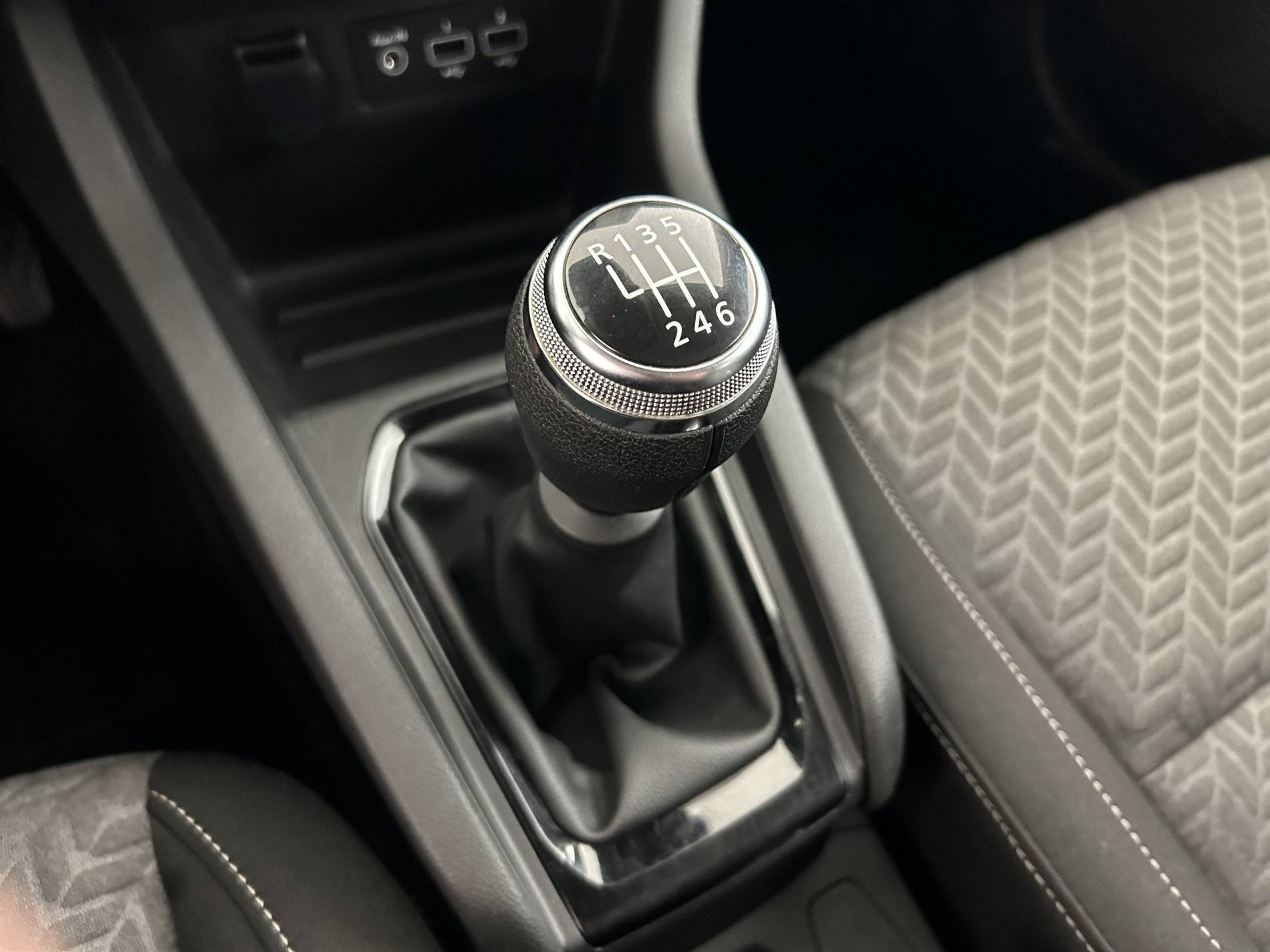 Vente en ligne Renault Clio 5 Clio Blue dCi 100 au prix de 13 950 €