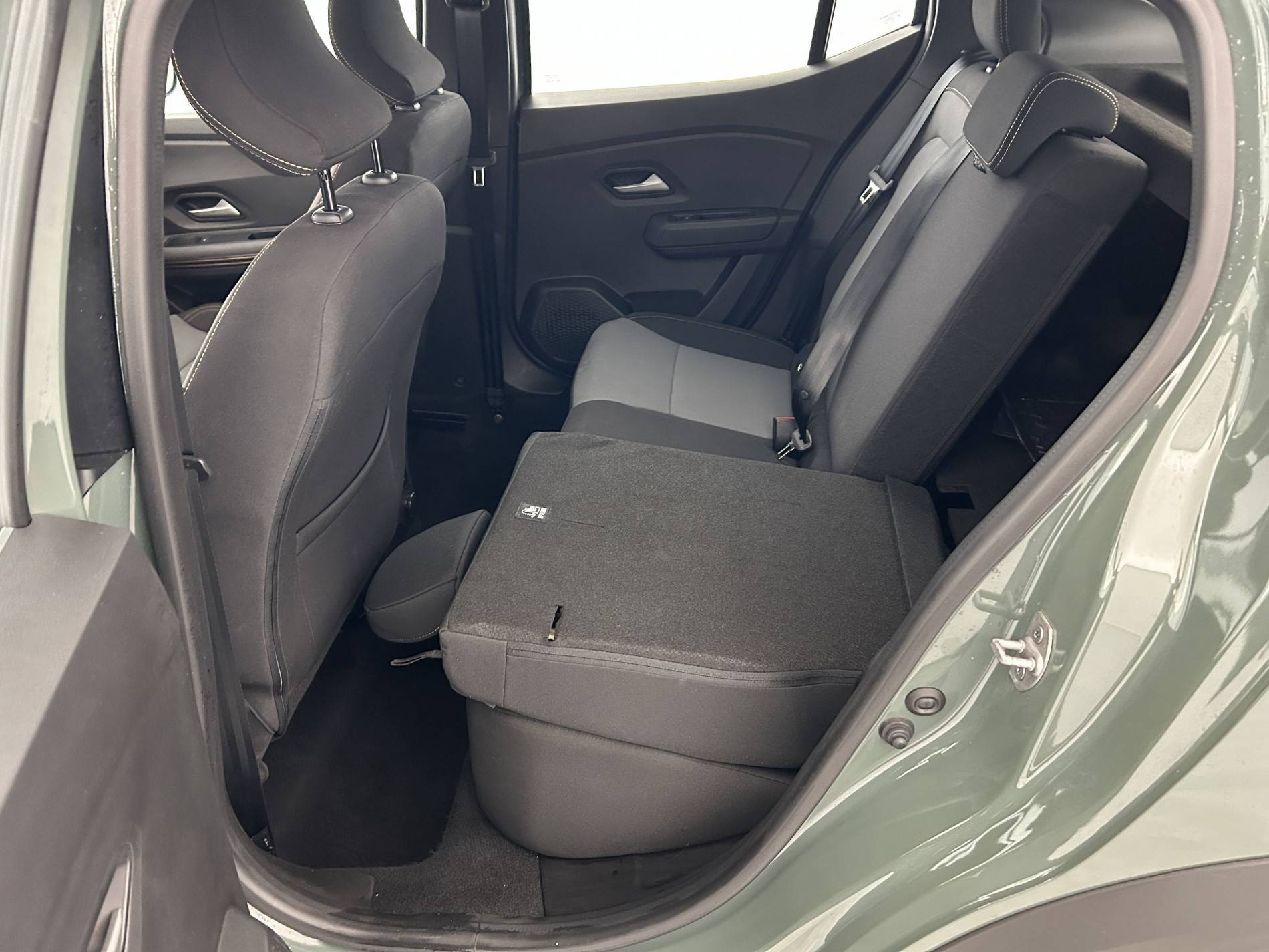 Vente en ligne Dacia Sandero 3  ECO-G 100 GSR2 au prix de 17 900 €