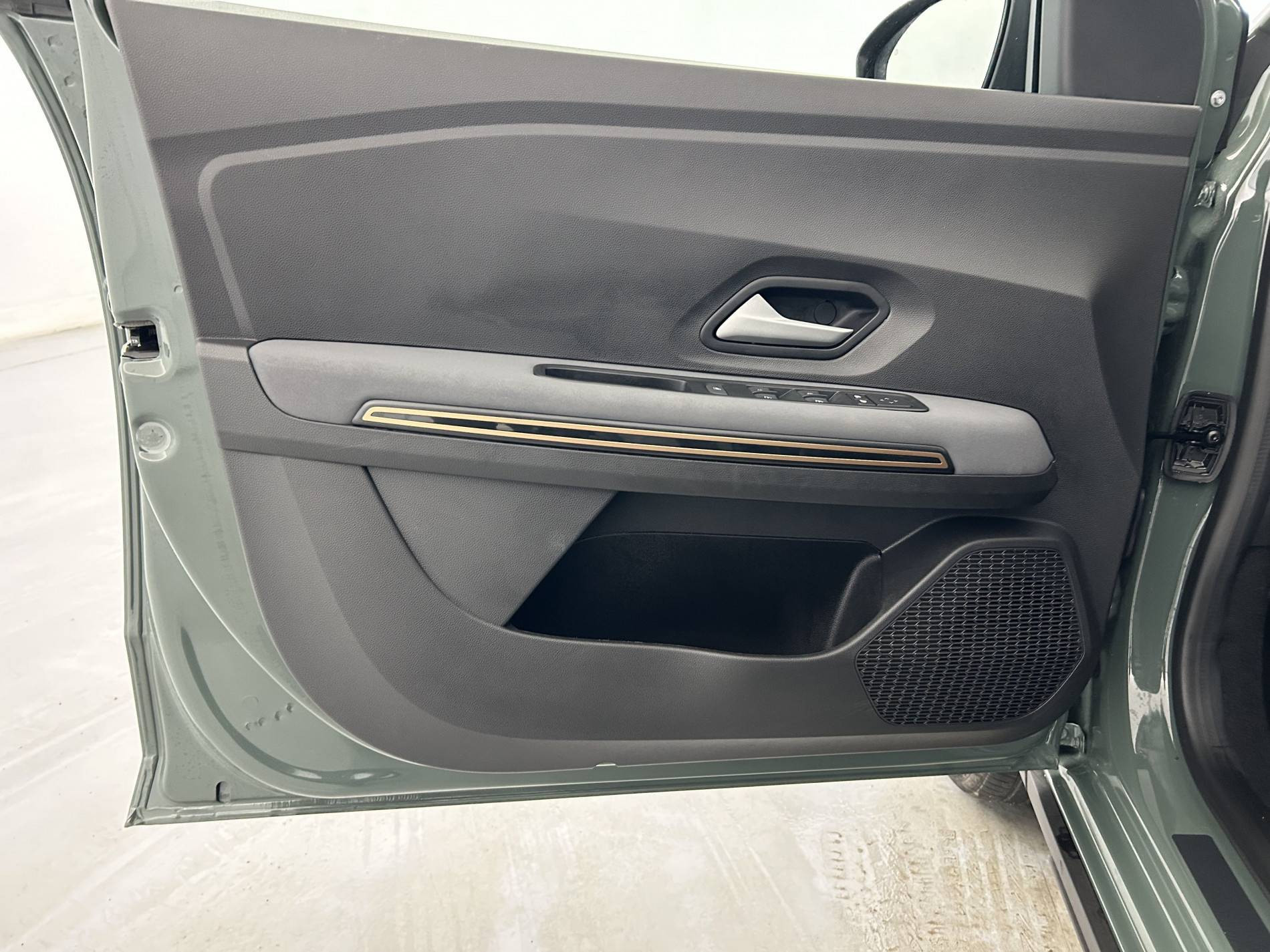 Vente en ligne Dacia Sandero 3  ECO-G 100 GSR2 au prix de 17 900 €