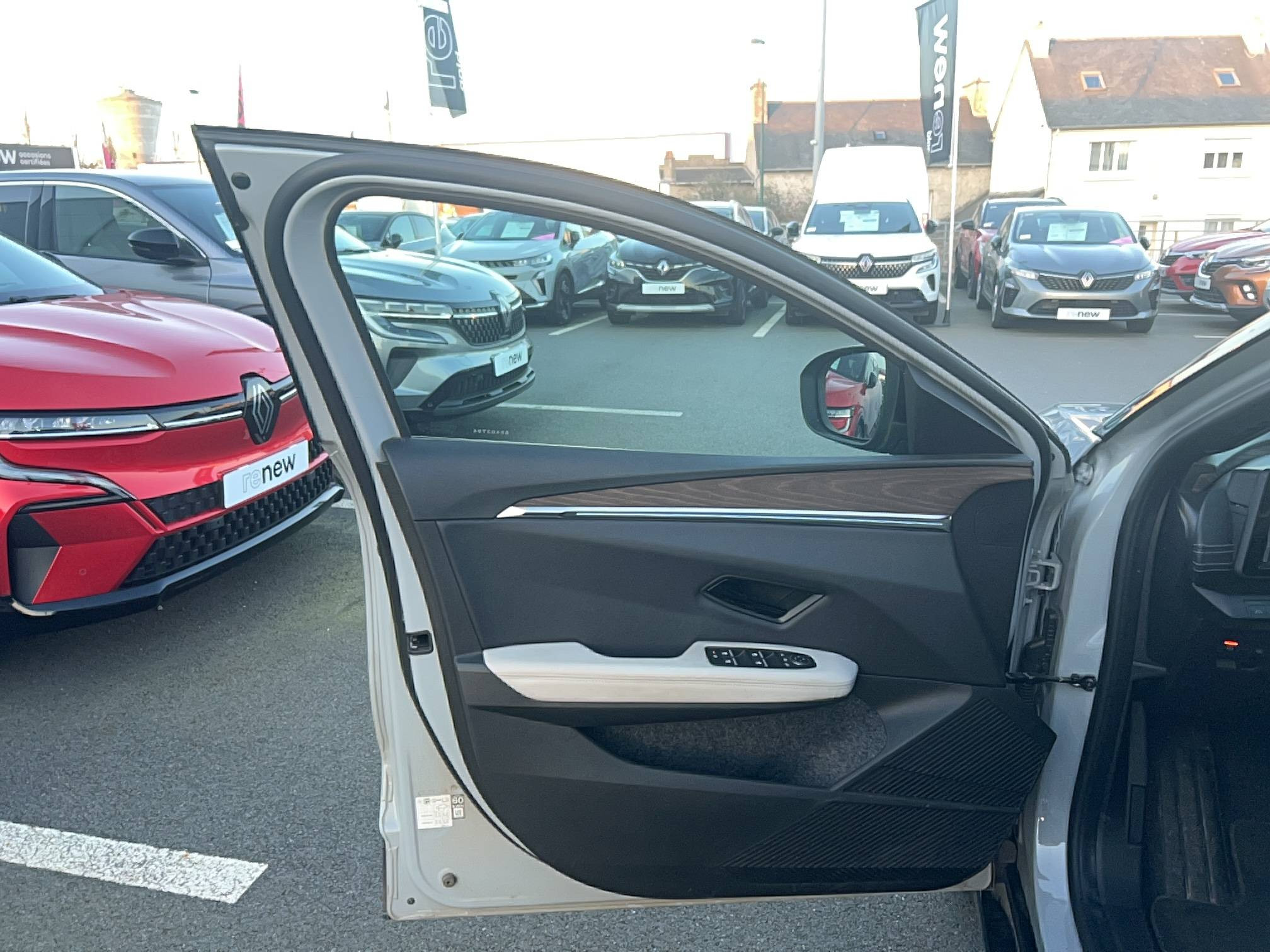 Vente en ligne Renault Megane E-Tech  EV60 220 ch super charge au prix de 23 500 €