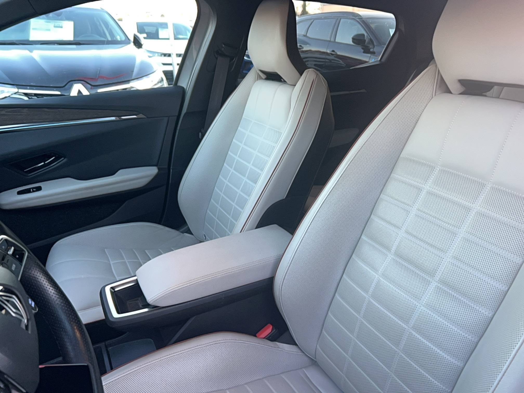 Vente en ligne Renault Megane E-Tech  EV60 220 ch super charge au prix de 23 500 €