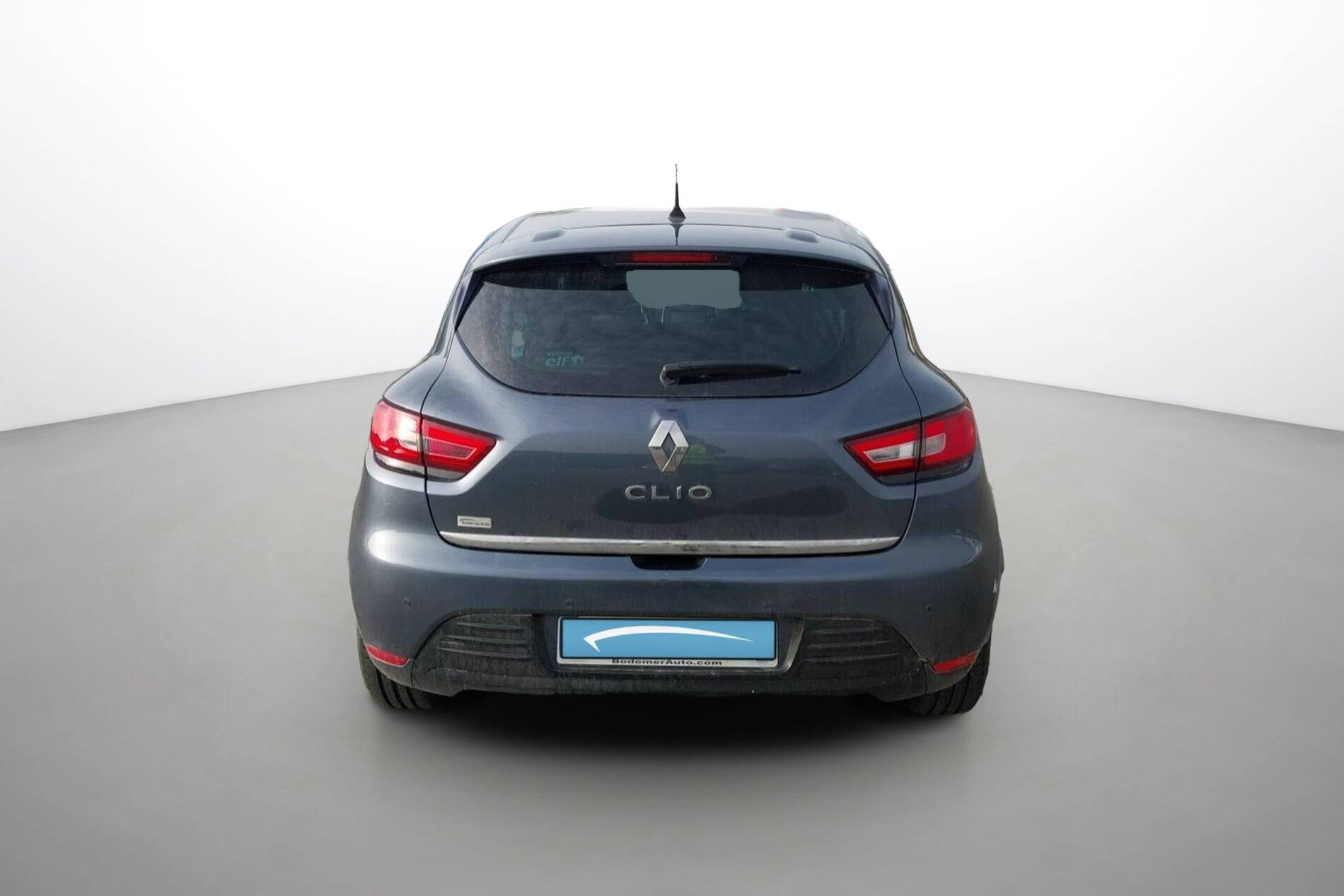 Vente en ligne Renault Clio 4 Clio TCe 90 au prix de 10 500 €