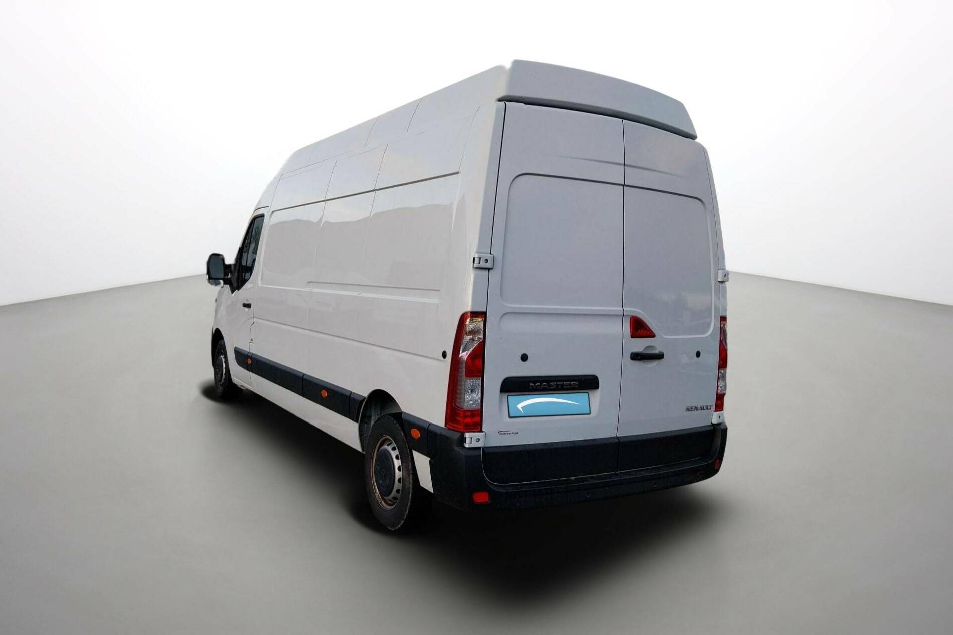 Vente en ligne Renault Master Fourgon MASTER FGN TRAC F3500 L3H3 BLUE DCI 135 au prix de 27 300 €