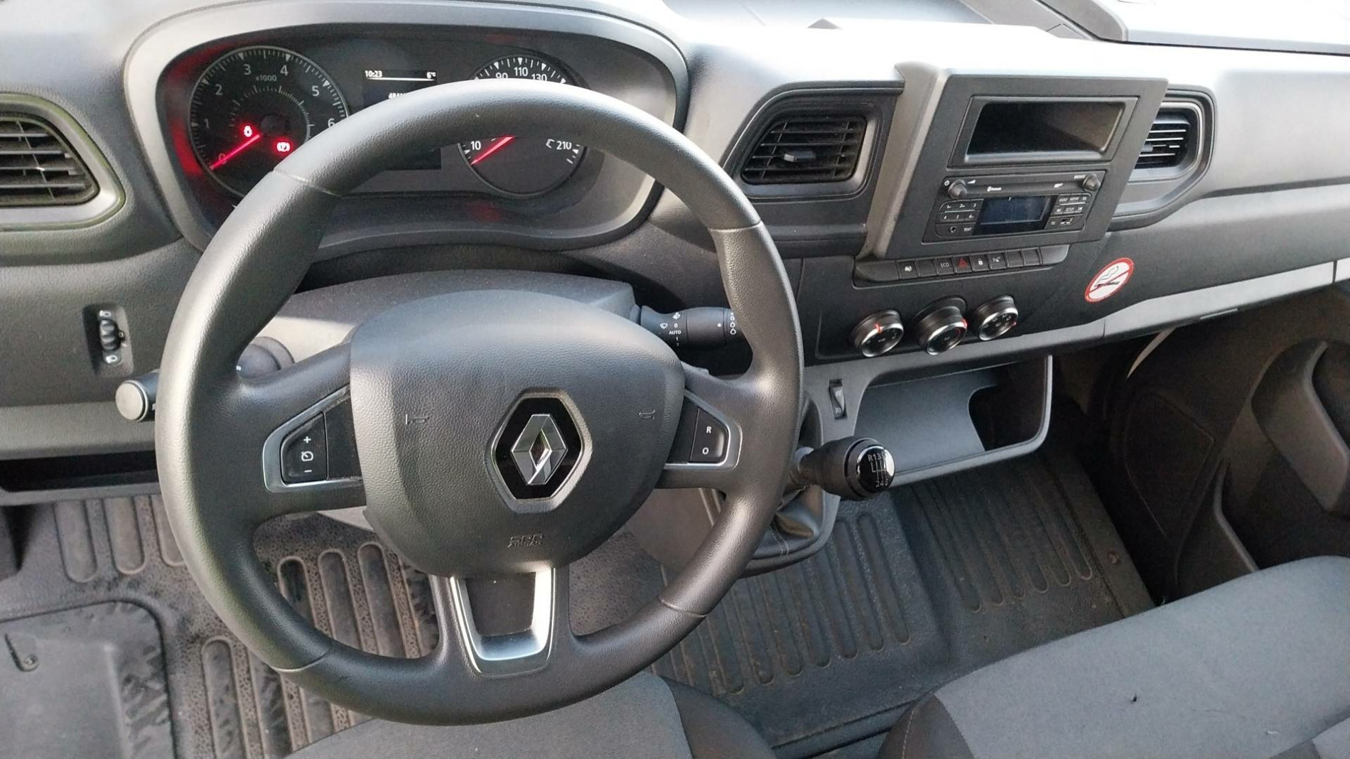 Vente en ligne Renault Master Fourgon MASTER FGN TRAC F3500 L3H3 BLUE DCI 135 au prix de 27 300 €