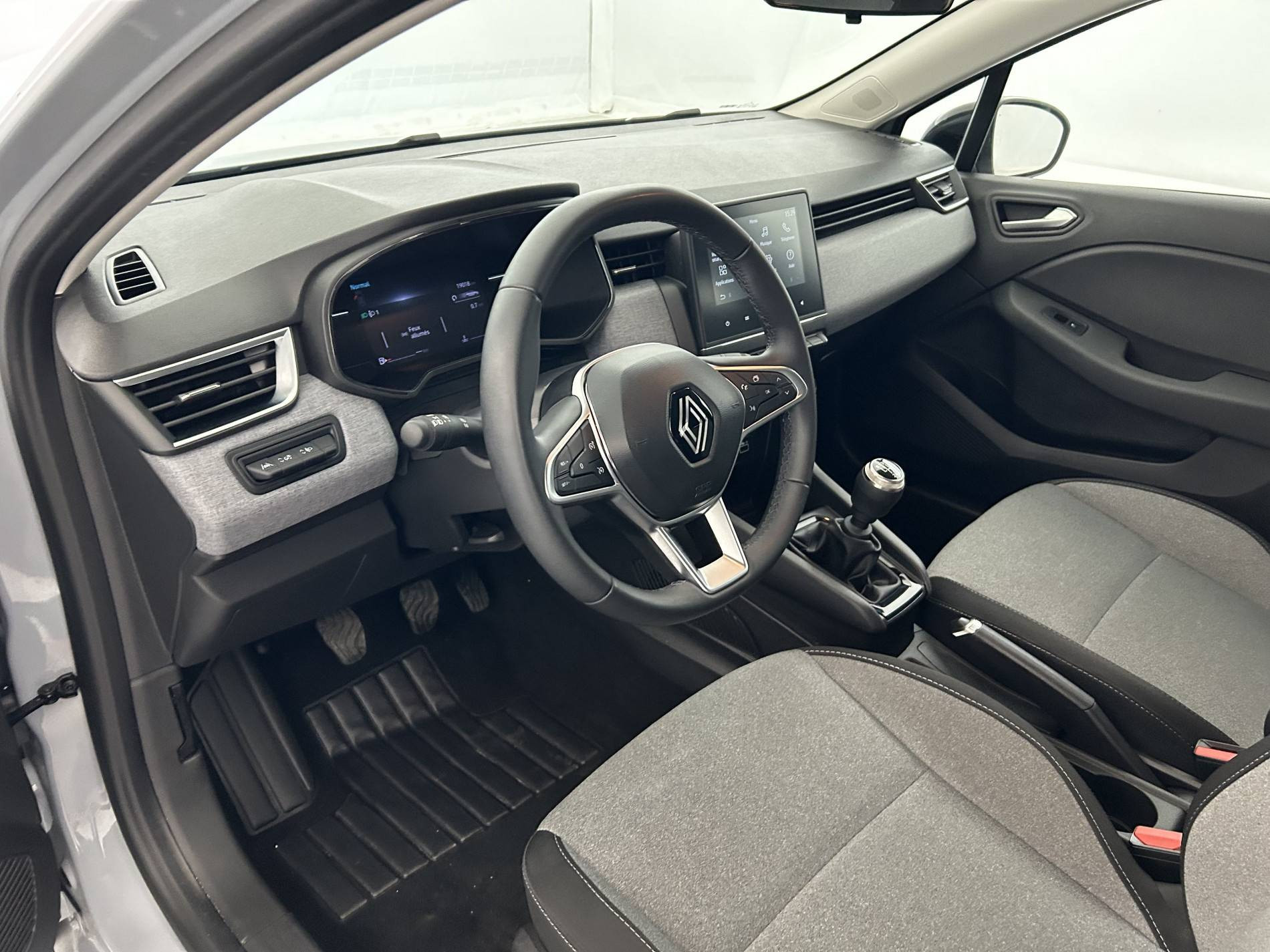 Vente en ligne Renault Clio 5 Clio TCe 90 ch GSR2 au prix de 15 800 €