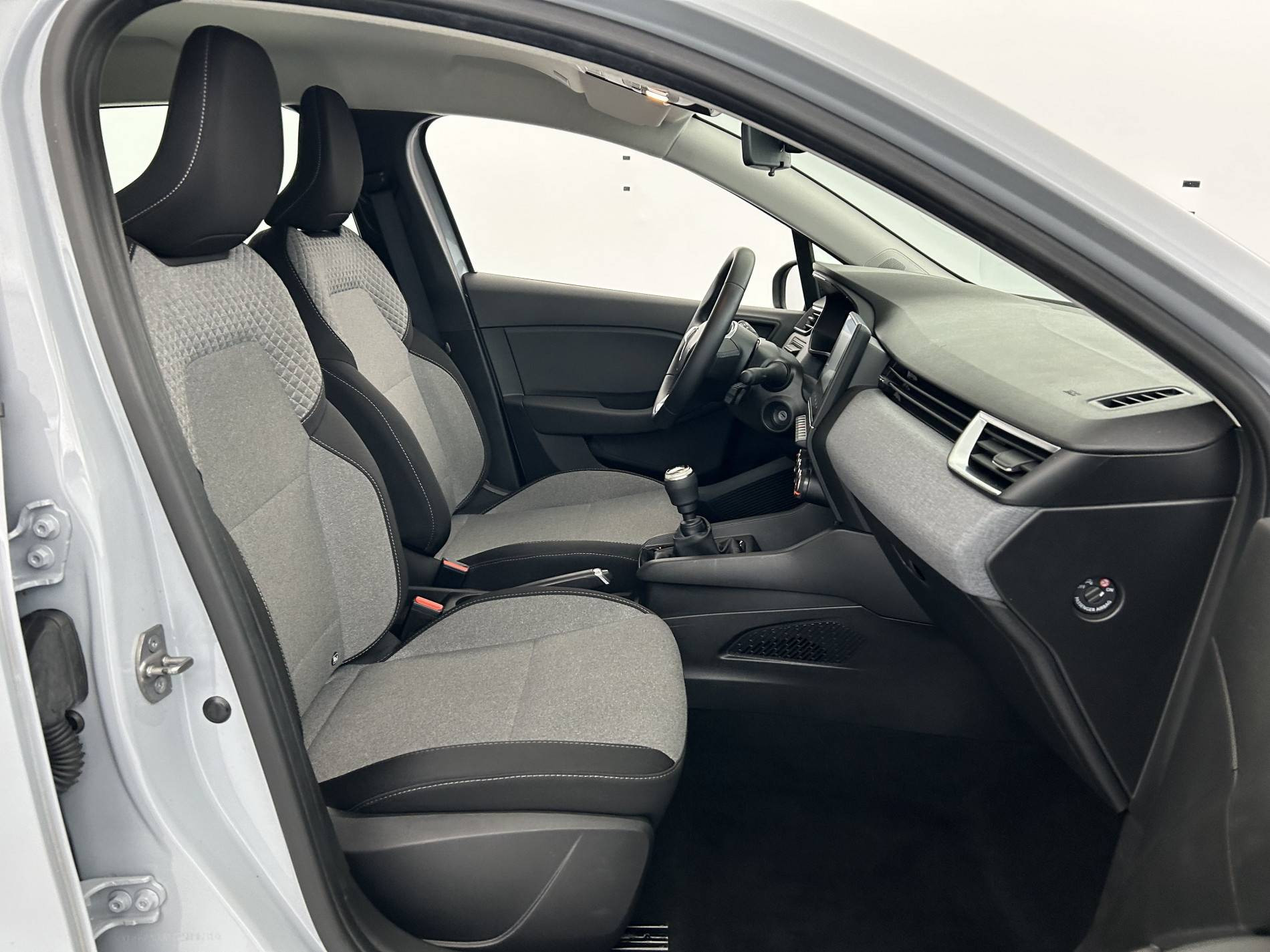 Vente en ligne Renault Clio 5 Clio TCe 90 ch GSR2 au prix de 15 800 €