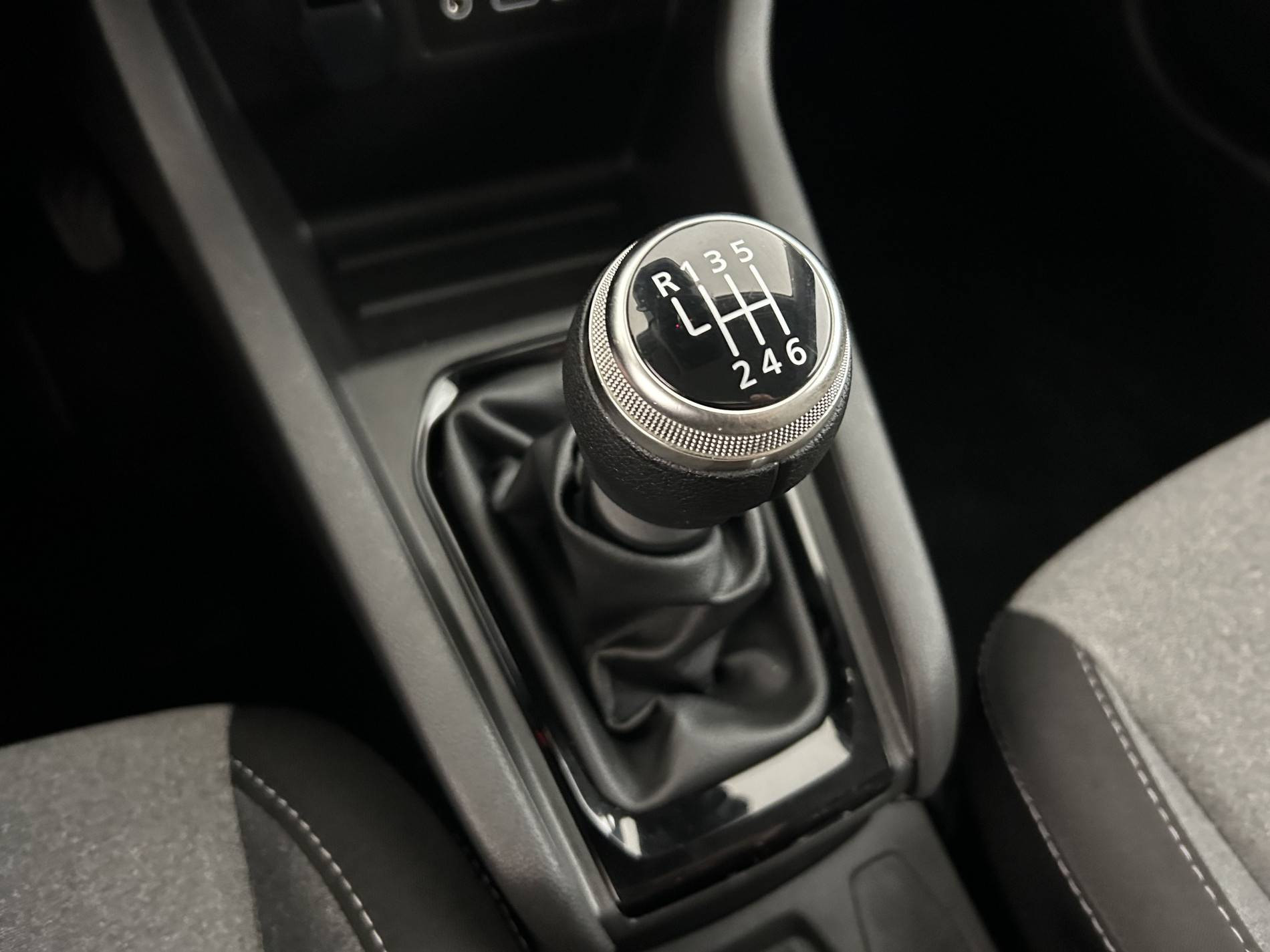 Vente en ligne Renault Clio 5 Clio TCe 90 ch GSR2 au prix de 15 800 €