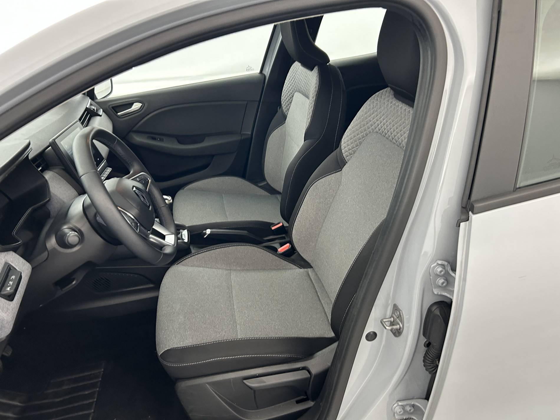 Vente en ligne Renault Clio 5 Clio TCe 90 ch GSR2 au prix de 15 800 €