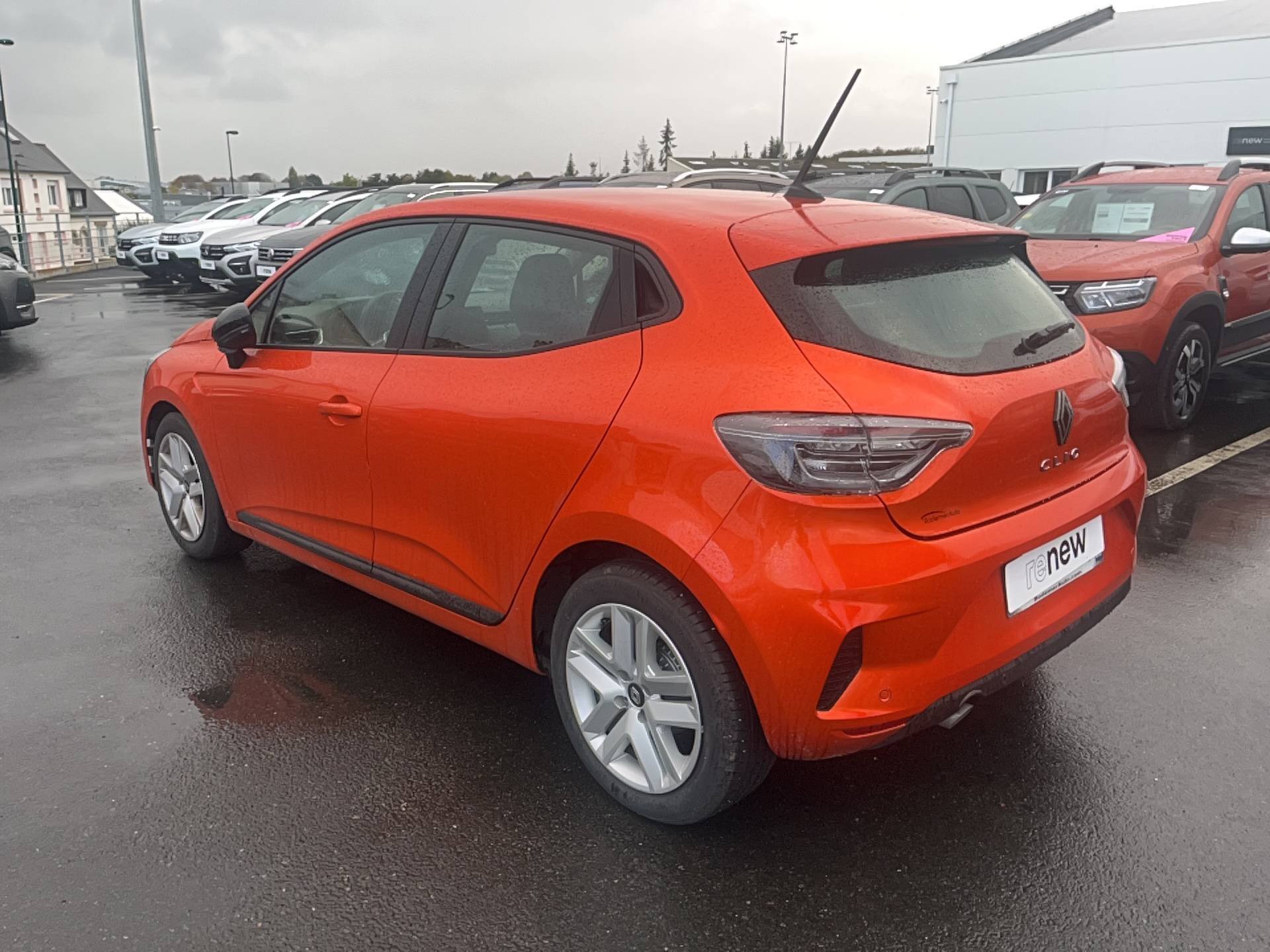 Vente en ligne Renault Clio 5 Clio SCe 65 ch GSR2 au prix de 14 900 €