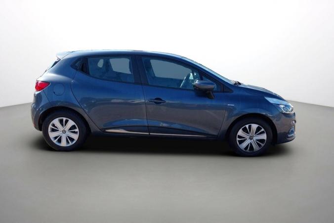 Vente en ligne Renault Clio 4 Clio TCe 75 E6C au prix de 10 890 €