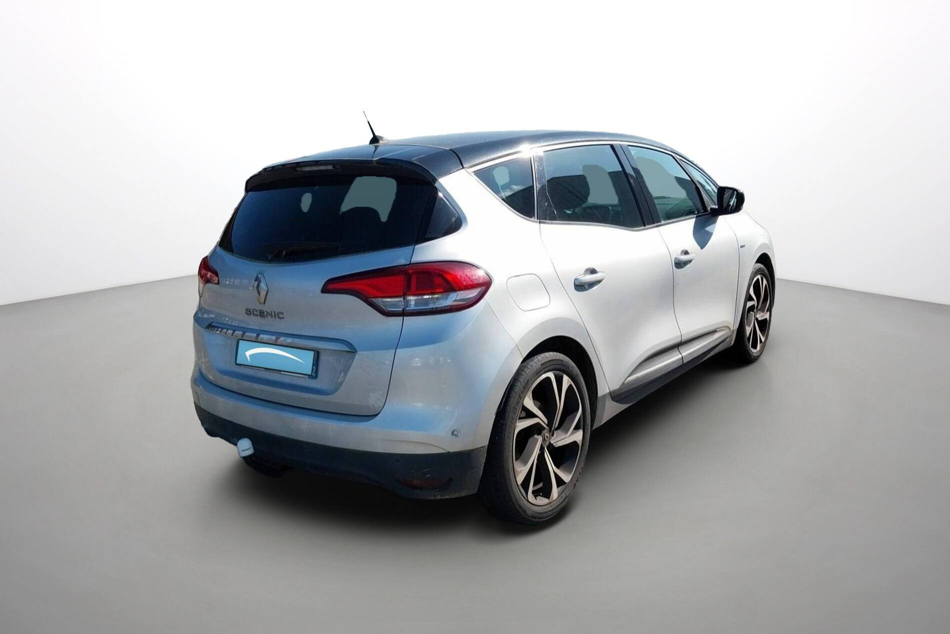 Vente en ligne Renault Scenic 4 Scenic TCe 140 Energy EDC au prix de 15 000 €