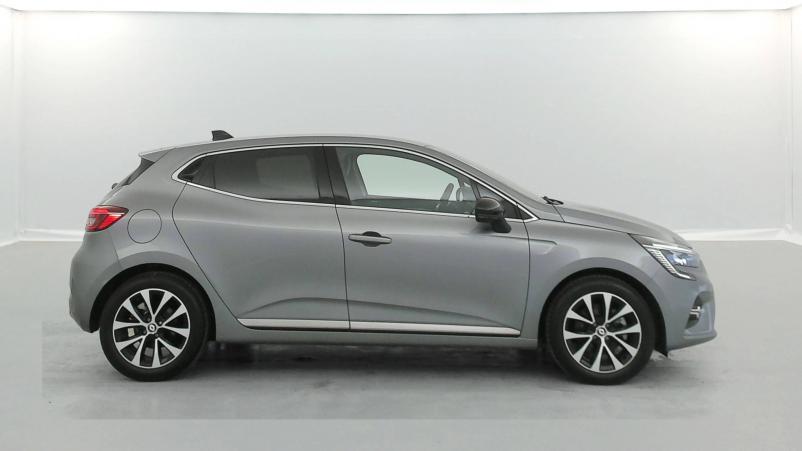 Vente en ligne Renault Clio 5 Clio E-Tech full hybrid 145 au prix de 19 990 €