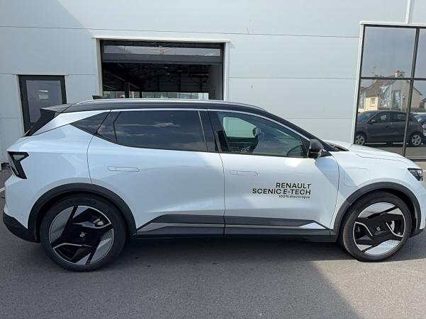 Vente en ligne Renault Scenic E-Tech Scenic E-Tech electrique 220 ch grande autonomie au prix de 47 500 €