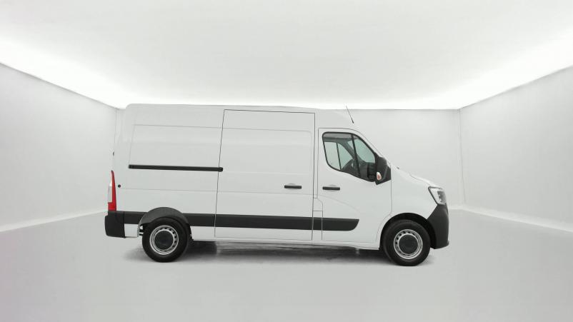 Vente en ligne Renault Master 3 Fourgon MASTER FGN TRAC F3300 L2H2 BLUE DCI 135 au prix de 28 900 €