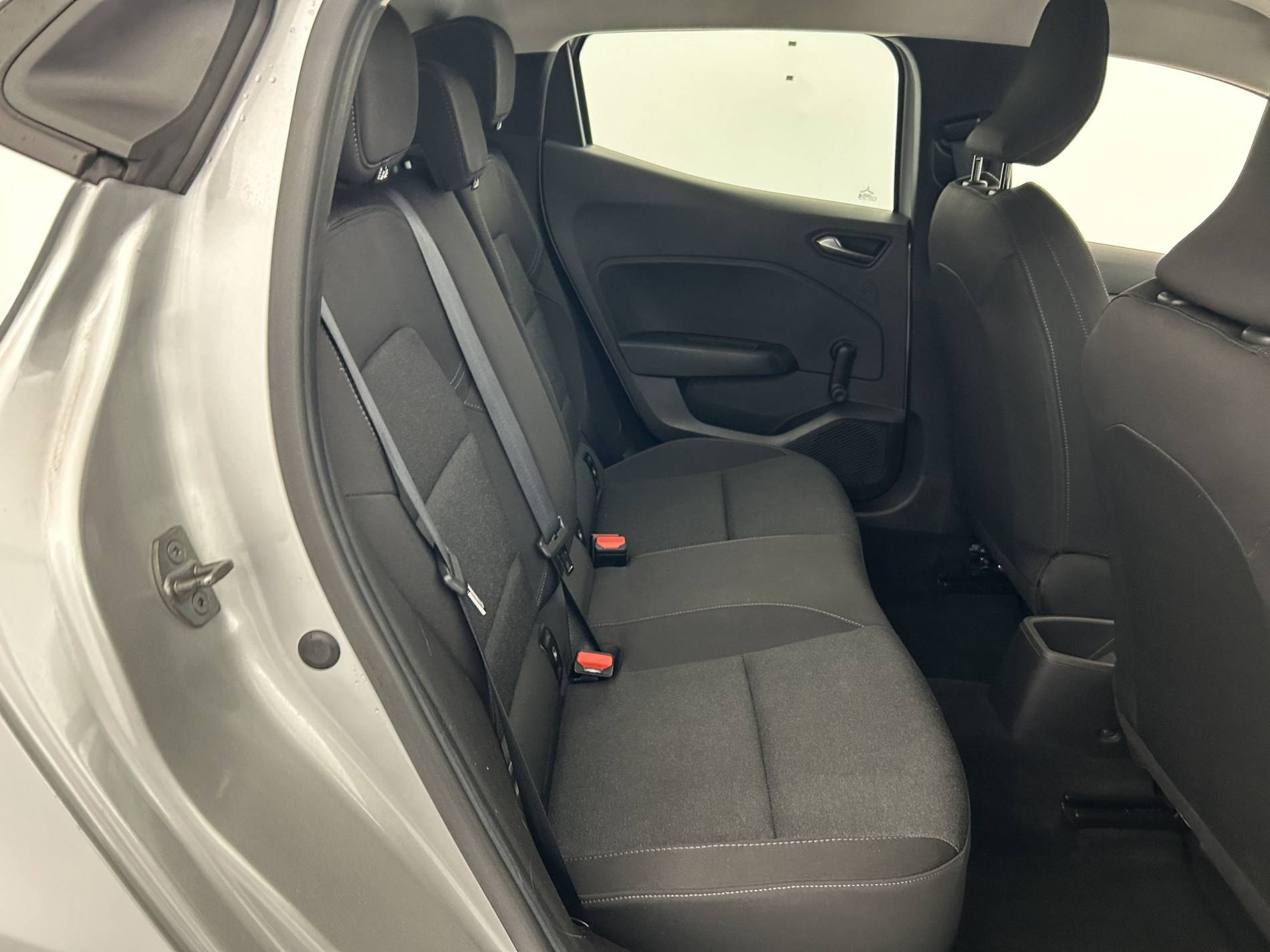 Vente en ligne Renault Clio 5 Clio TCe 90 au prix de 14 350 €