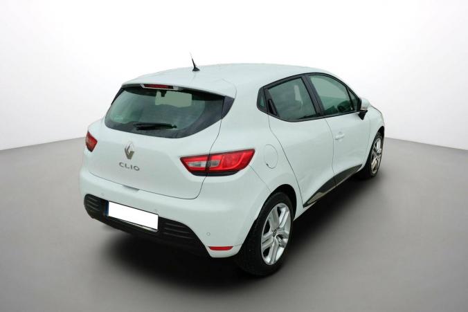 Vente en ligne Renault Clio 4 Clio TCe 90 E6C au prix de 11 490 €