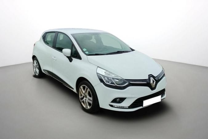 Vente en ligne Renault Clio 4 Clio TCe 90 E6C au prix de 11 490 €