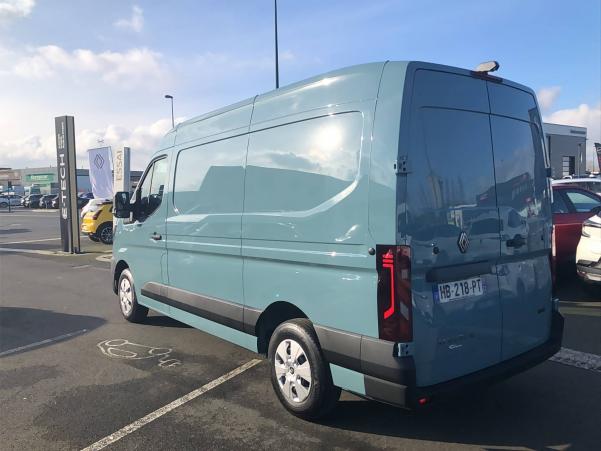 Vente en ligne Renault Master E-Tech MASTER ELECTRIQUE FGN L2H2 3T5 GRANDE AUTONOMIE au prix de 55 590 €