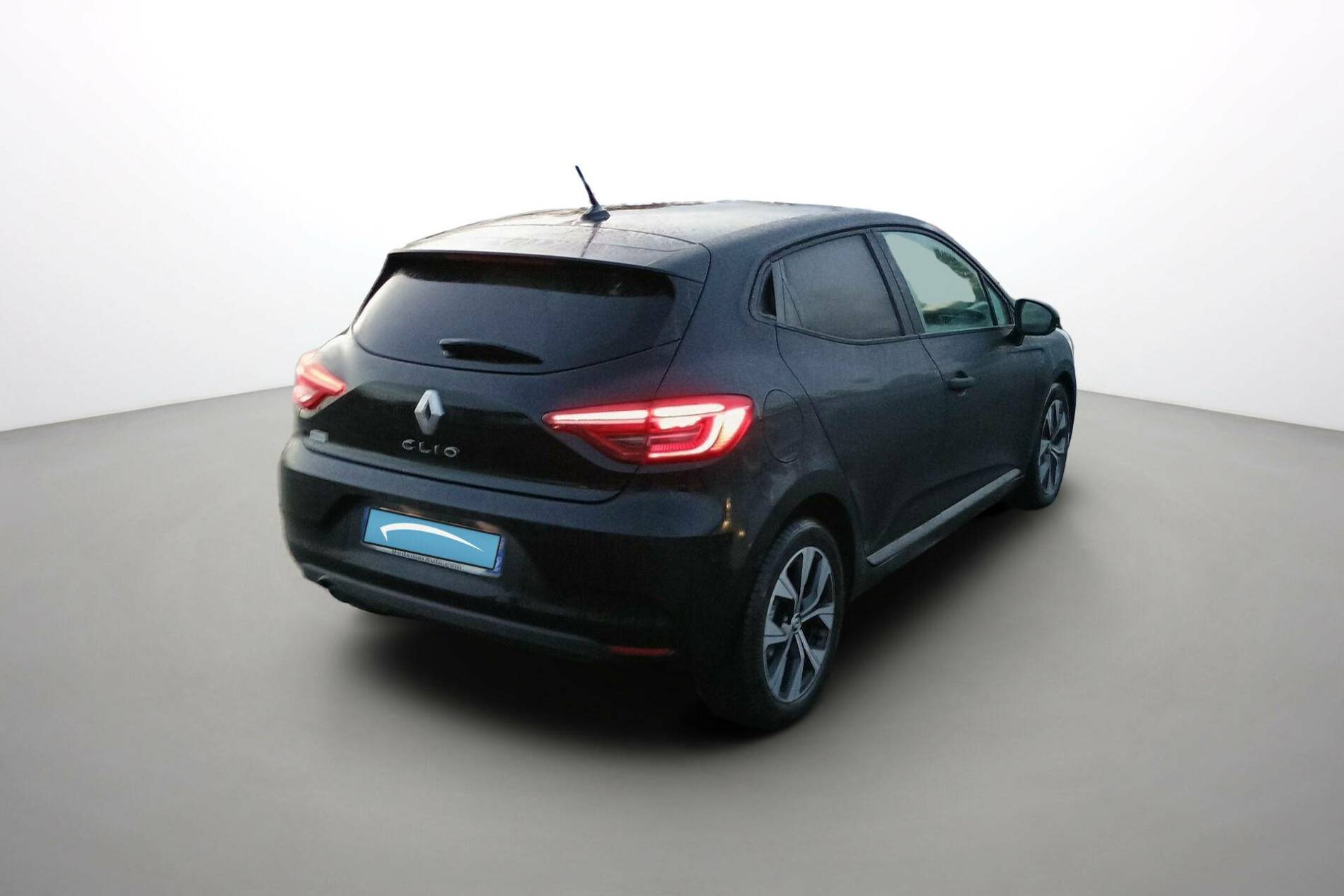 Vente en ligne Renault Clio 5 Clio TCe 90 au prix de 14 250 €