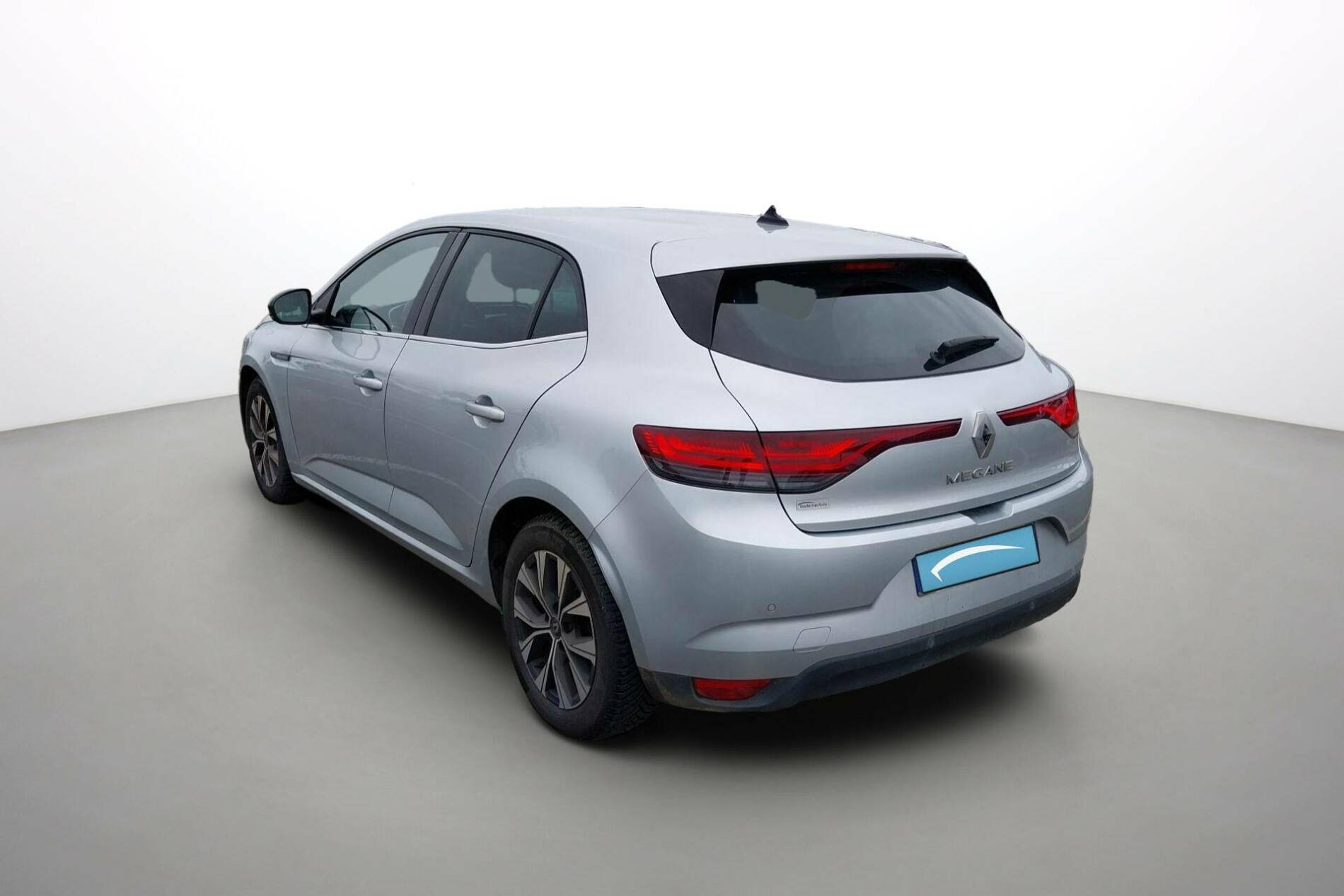 Vente en ligne Renault Megane 4 Mégane IV Berline Blue dCi 115 EDC au prix de 18 000 €