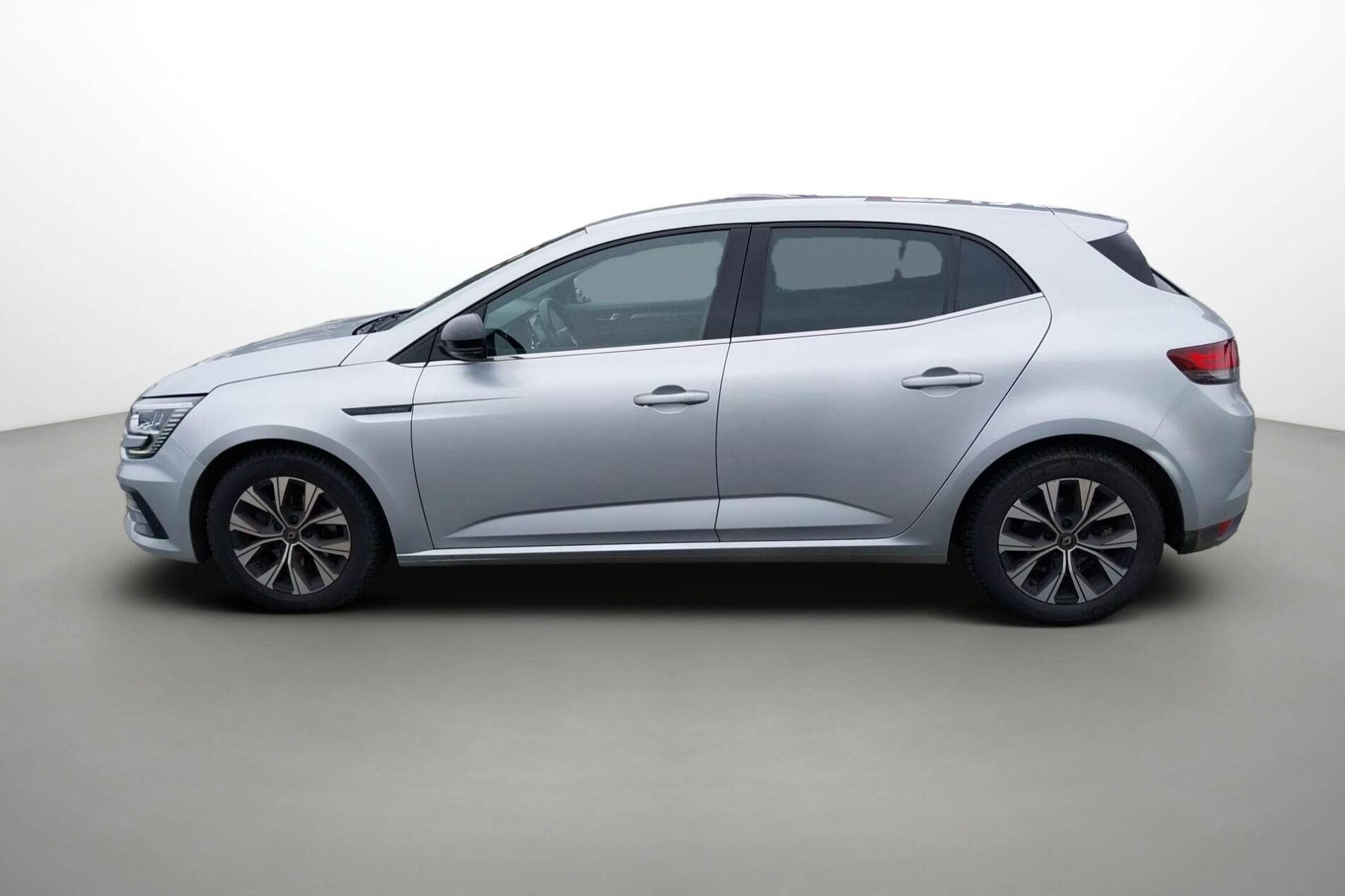 Vente en ligne Renault Megane 4 Mégane IV Berline Blue dCi 115 EDC au prix de 18 000 €
