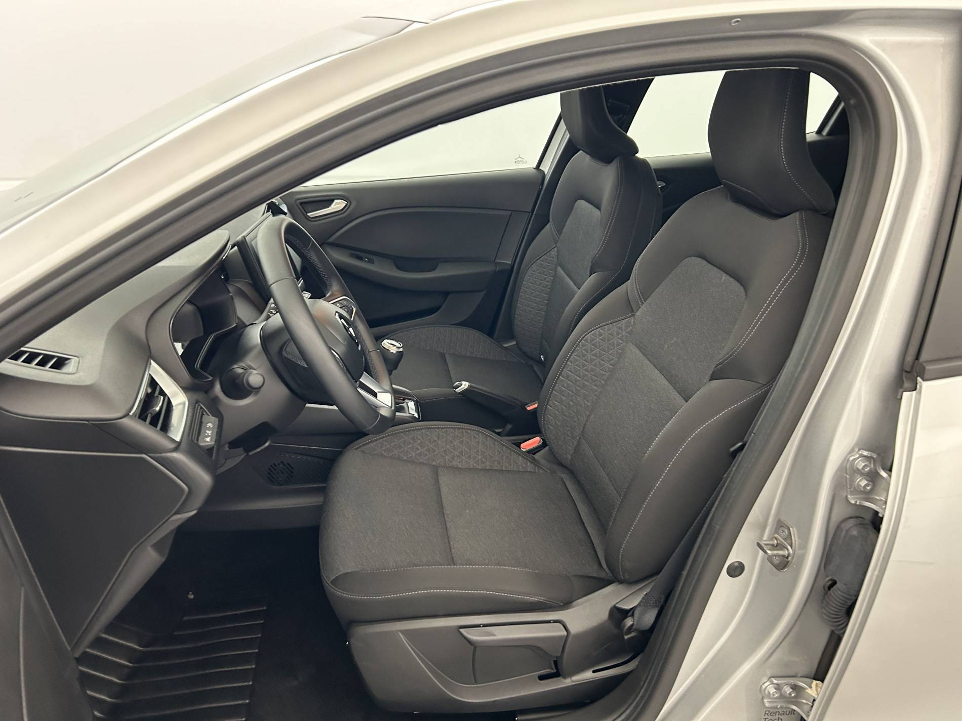 Vente en ligne Renault Clio 5 Clio TCe 90 au prix de 14 350 €