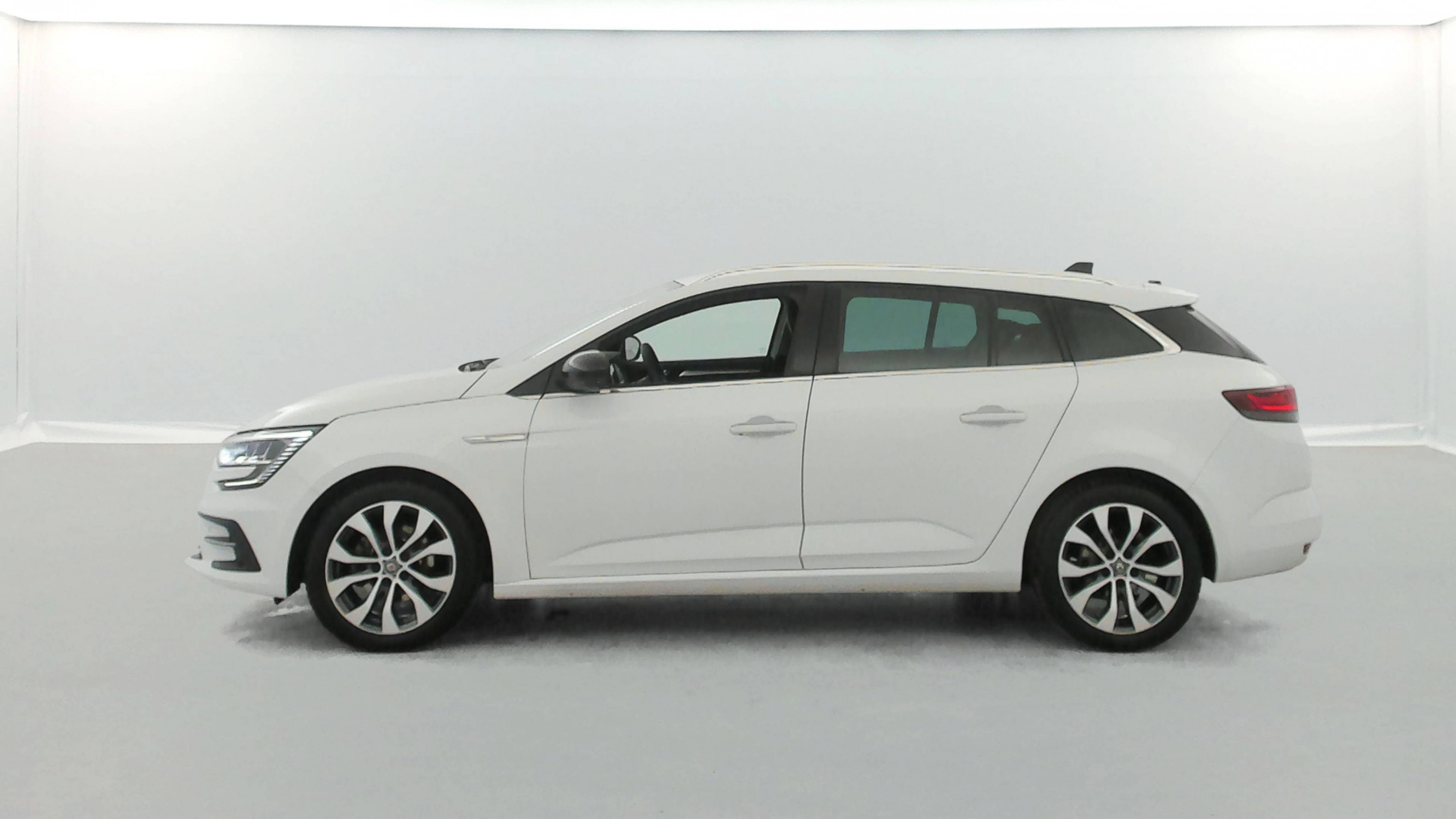 Vente en ligne Renault Megane 4 Estate  Blue dCi 115 EDC au prix de 15 200 €