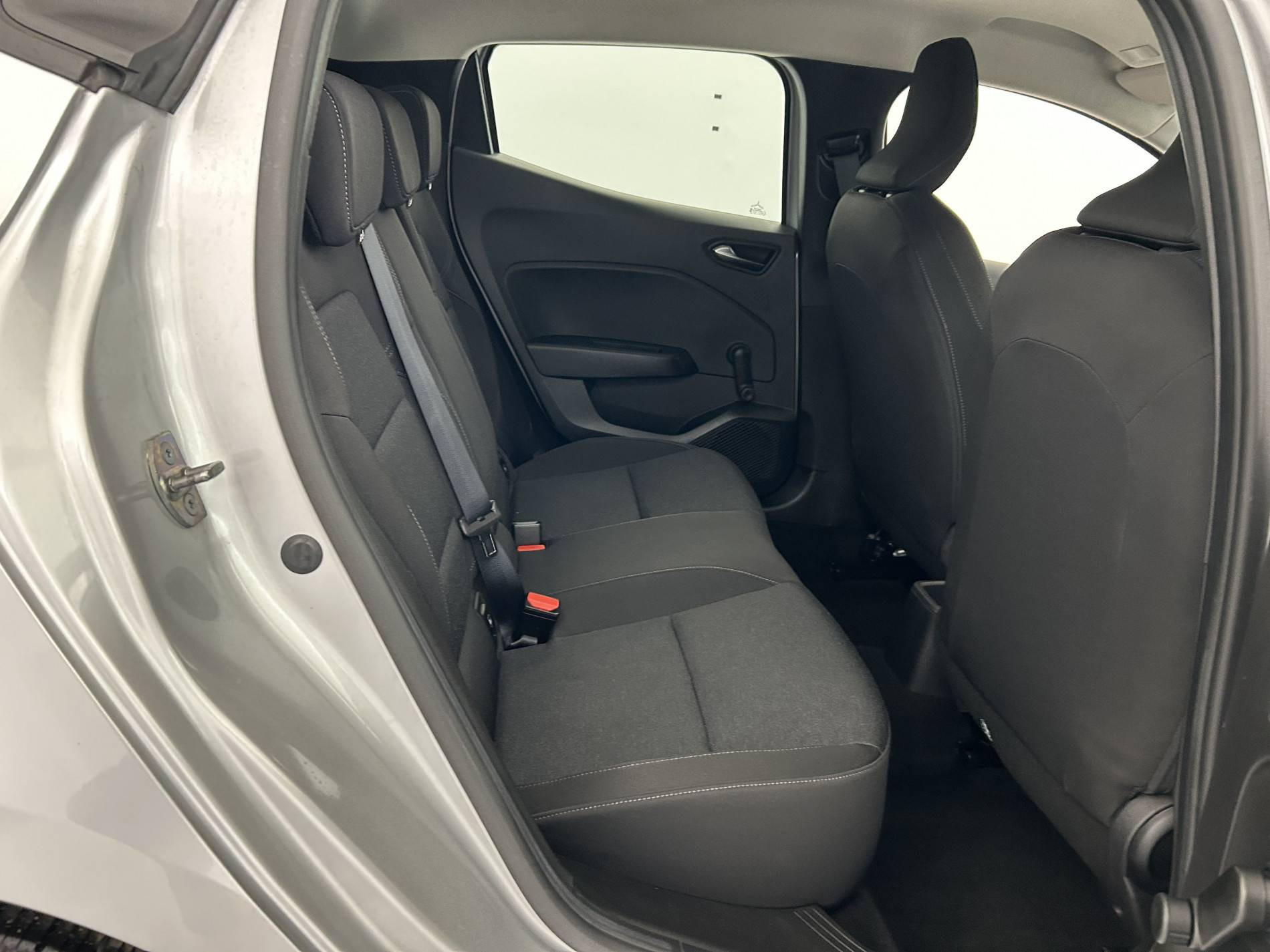 Vente en ligne Renault Clio 5 Clio TCe 90 au prix de 14 350 €