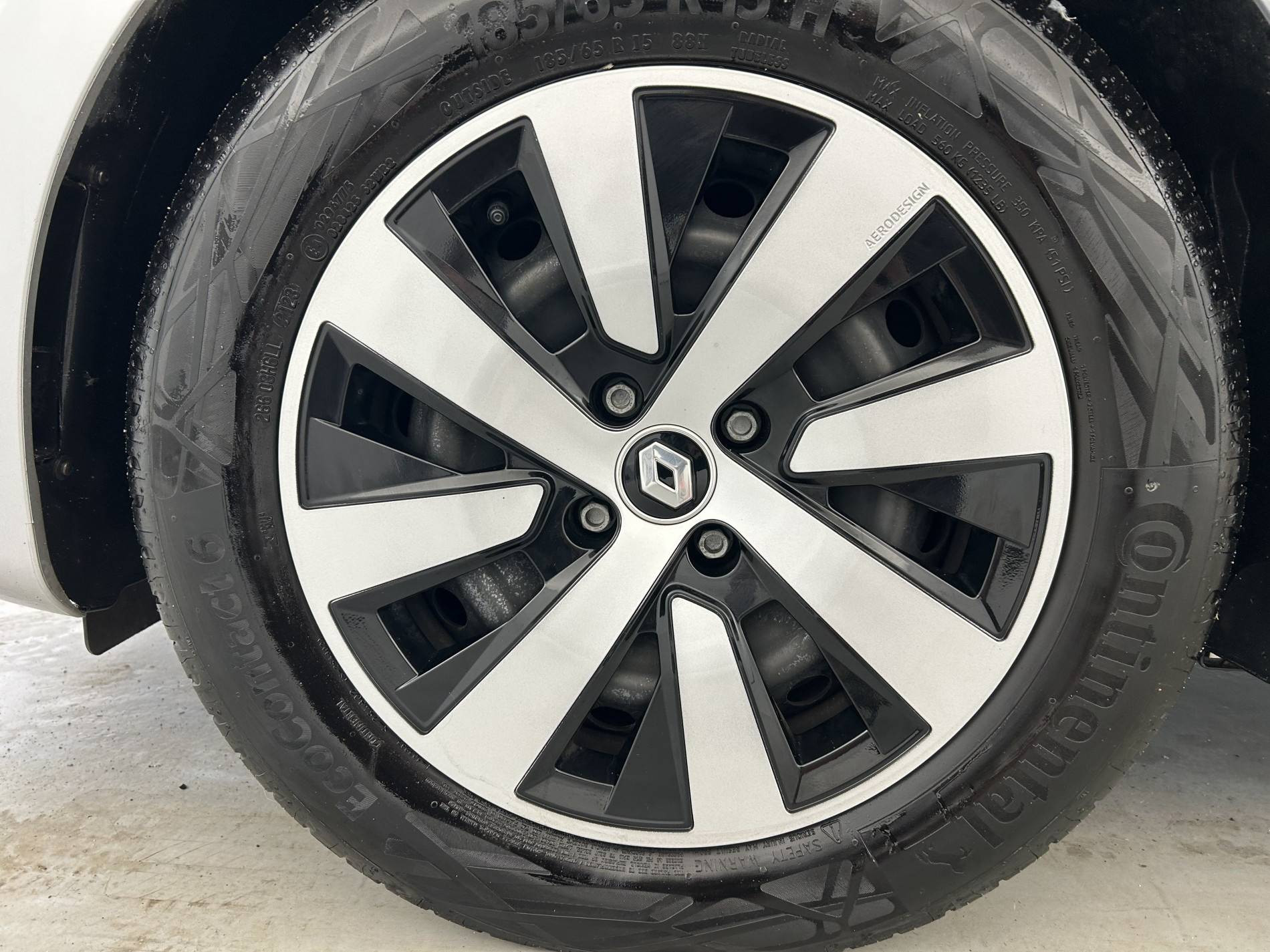 Vente en ligne Renault Clio 5 Clio TCe 90 au prix de 14 350 €