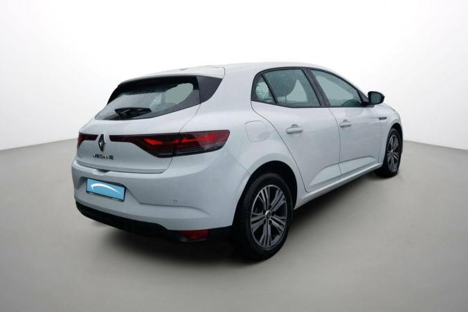 Vente en ligne Renault Megane 4  Blue dCi 115 EDC au prix de 22 100 €