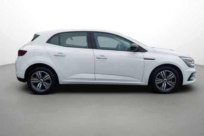 Vente en ligne Renault Megane 4  Blue dCi 115 EDC au prix de 22 100 €