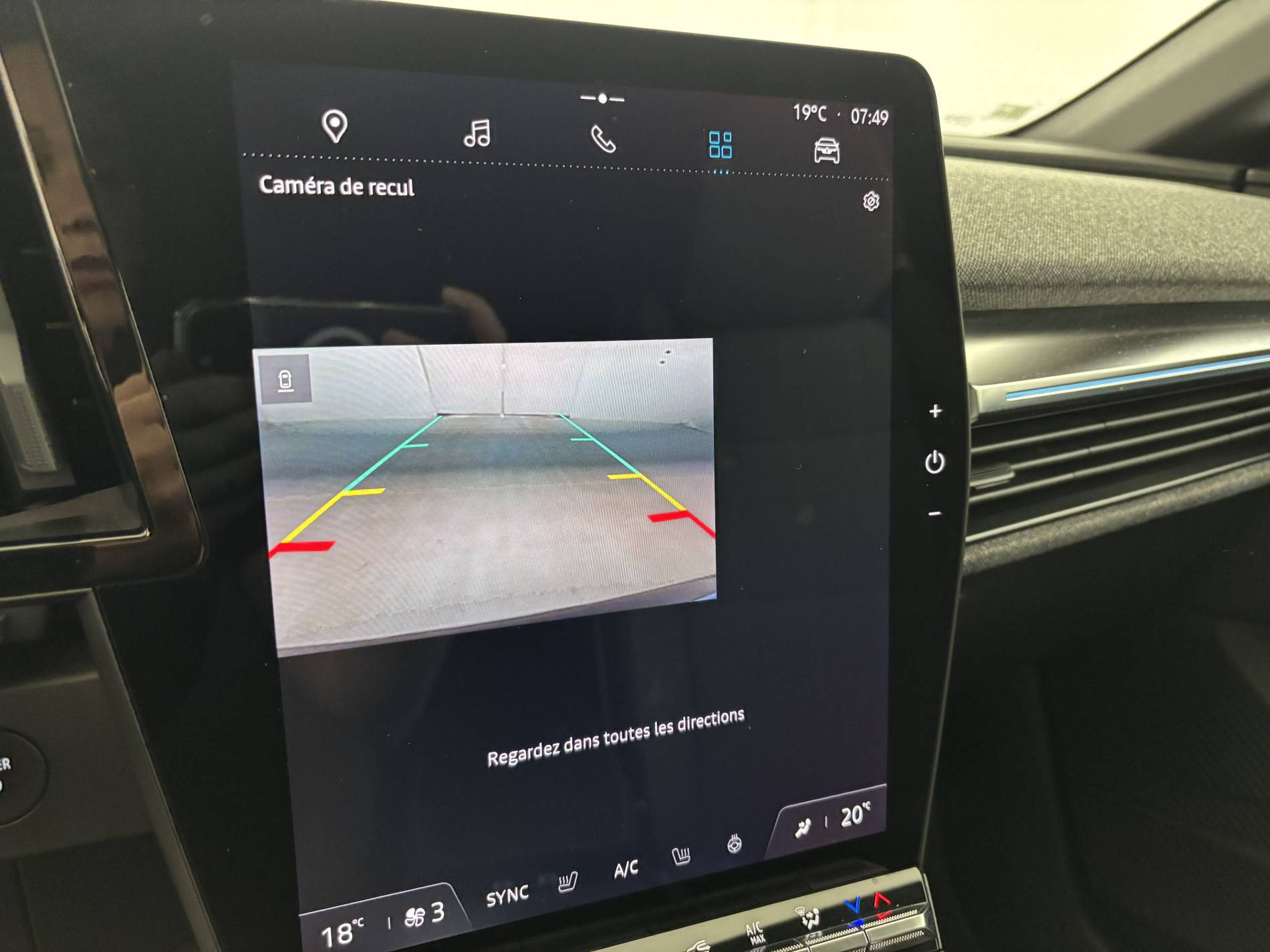 Vente en ligne Renault Megane E-Tech  EV60 220 ch super charge au prix de 23 250 €