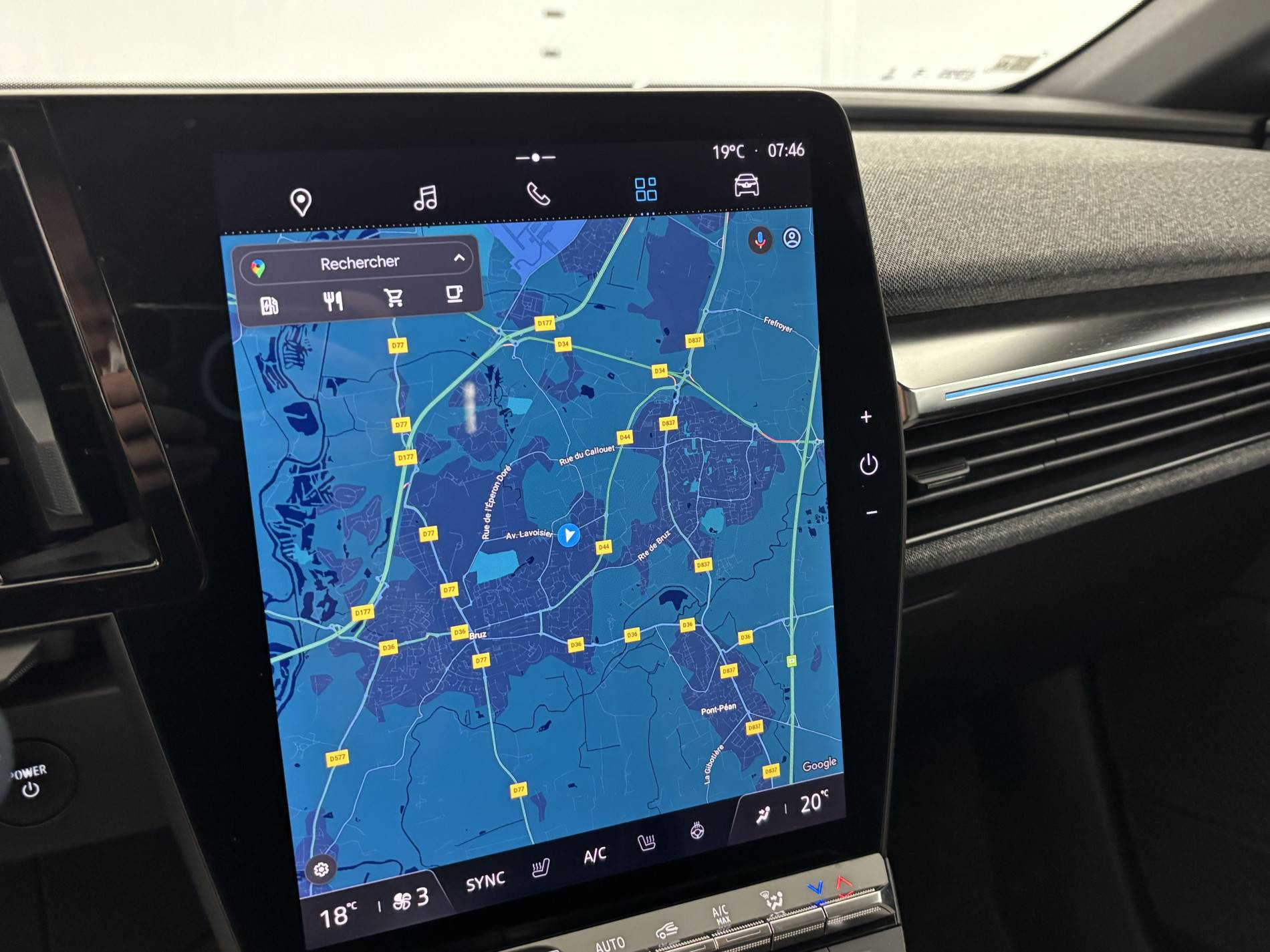 Vente en ligne Renault Megane E-Tech  EV60 220 ch super charge au prix de 23 250 €