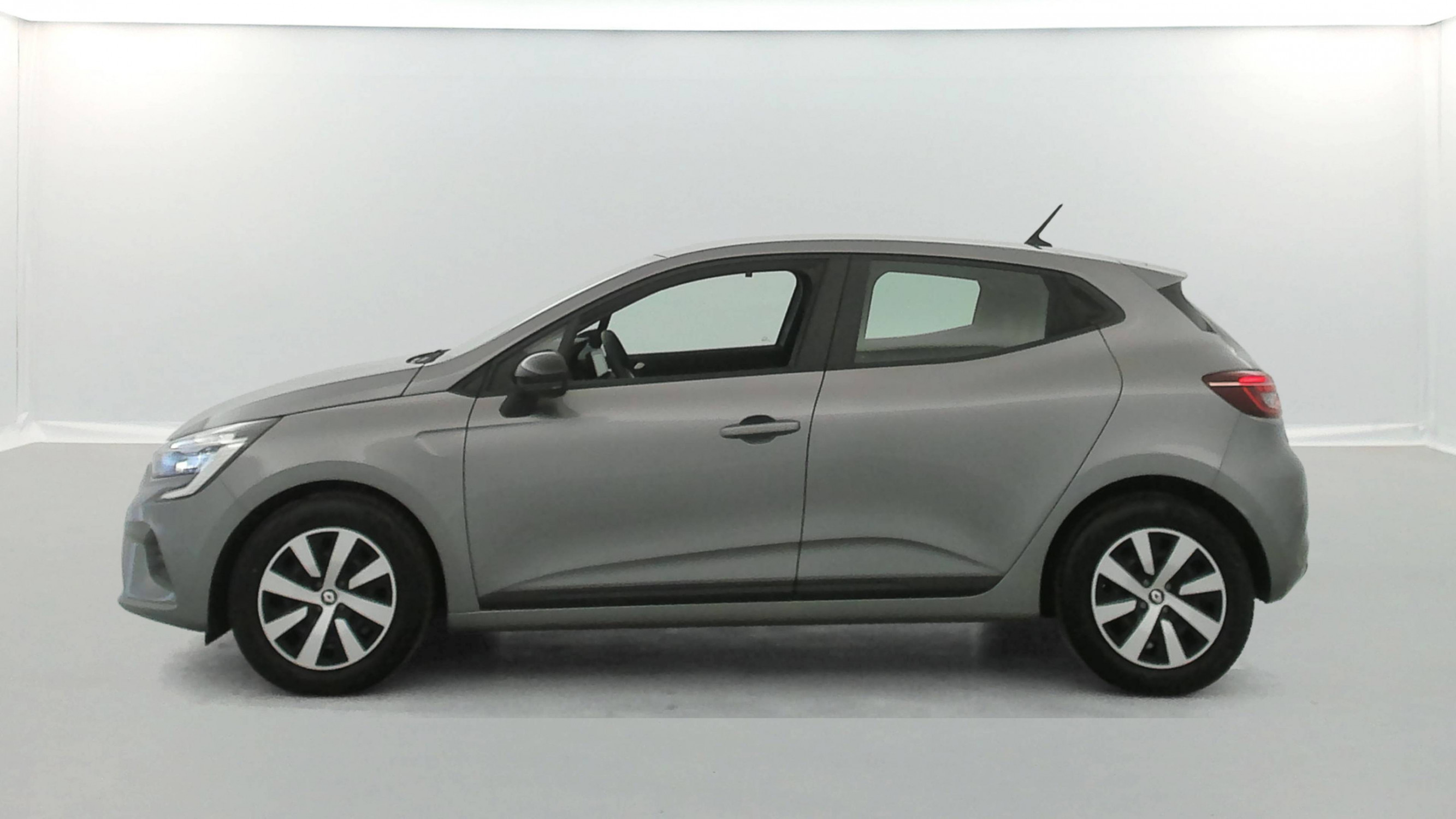 Vente en ligne Renault Clio 5 Clio TCe 90 au prix de 14 100 €